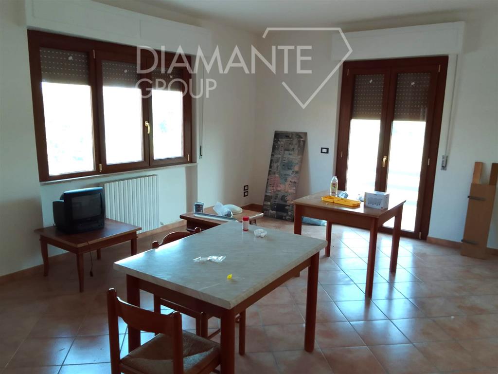 Appartamento con terrazzi a Tuoro sul Trasimeno