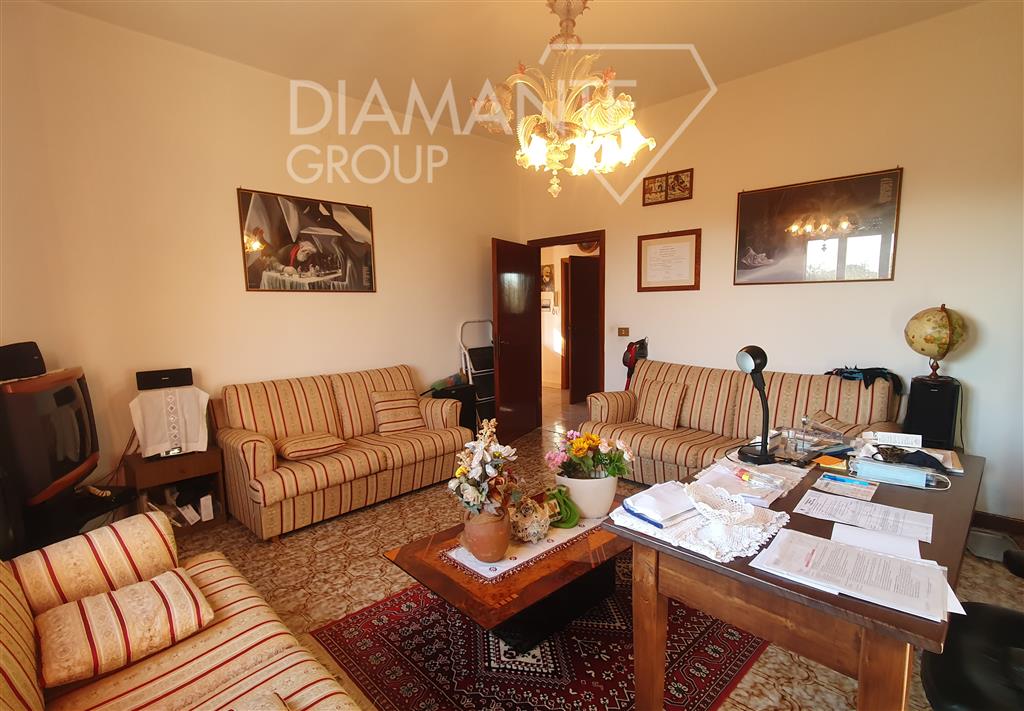 Appartamento con giardino in pozzuolo, Castiglione del Lago