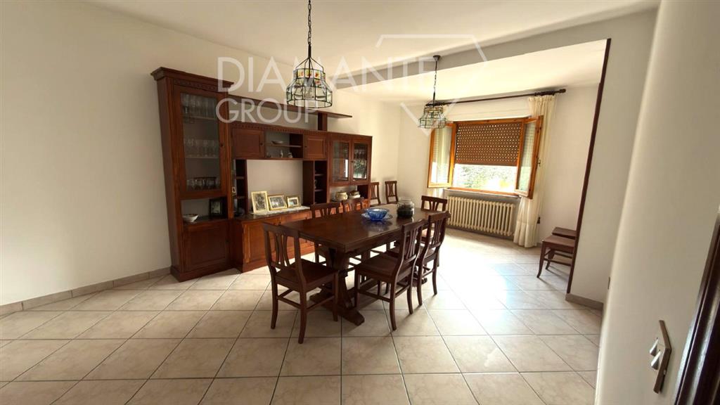 Casa indipendente con giardino a Castiglione del Lago