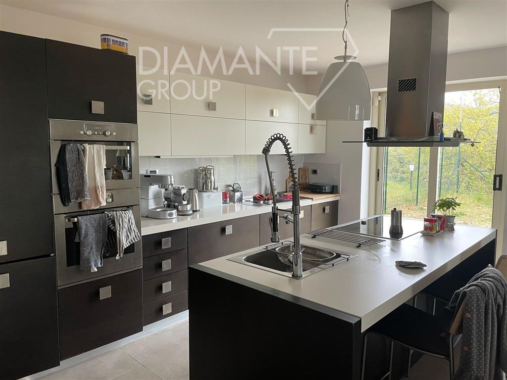 Villa con giardino a Passignano sul Trasimeno