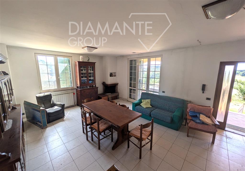 Villa con giardino, Castiglione del Lago casamaggiore