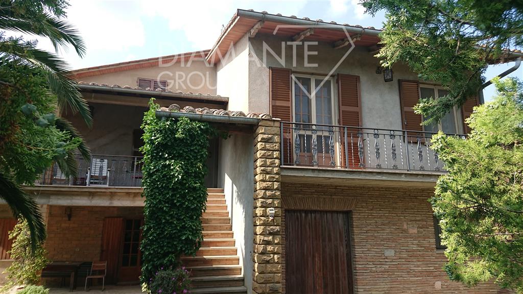 Villa con giardino, Castiglione del Lago gioiella