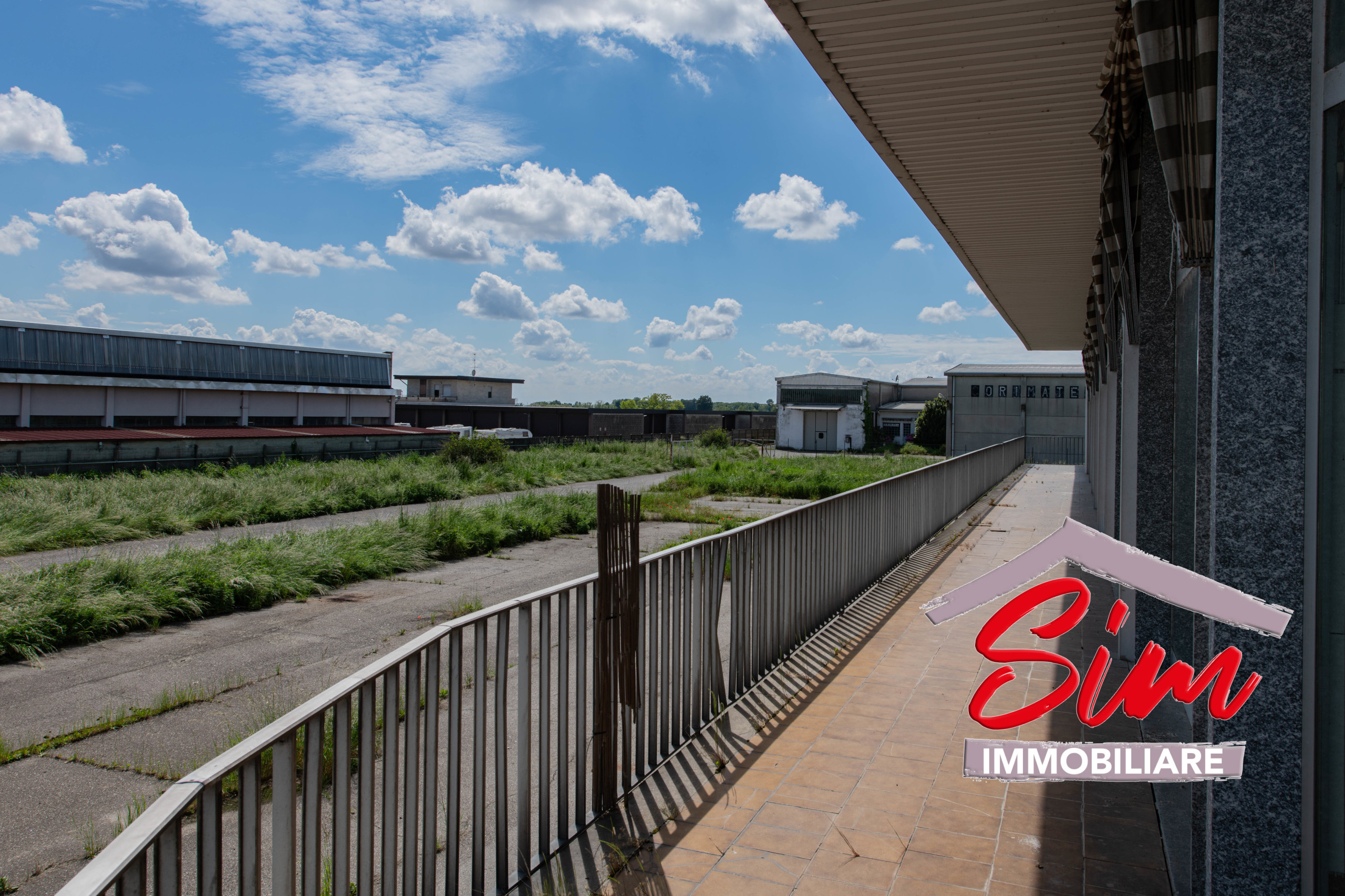 Locale commerciale da ristrutturare in strada statale 229 del lago d'ortatrada provincial sn, Caltignaga