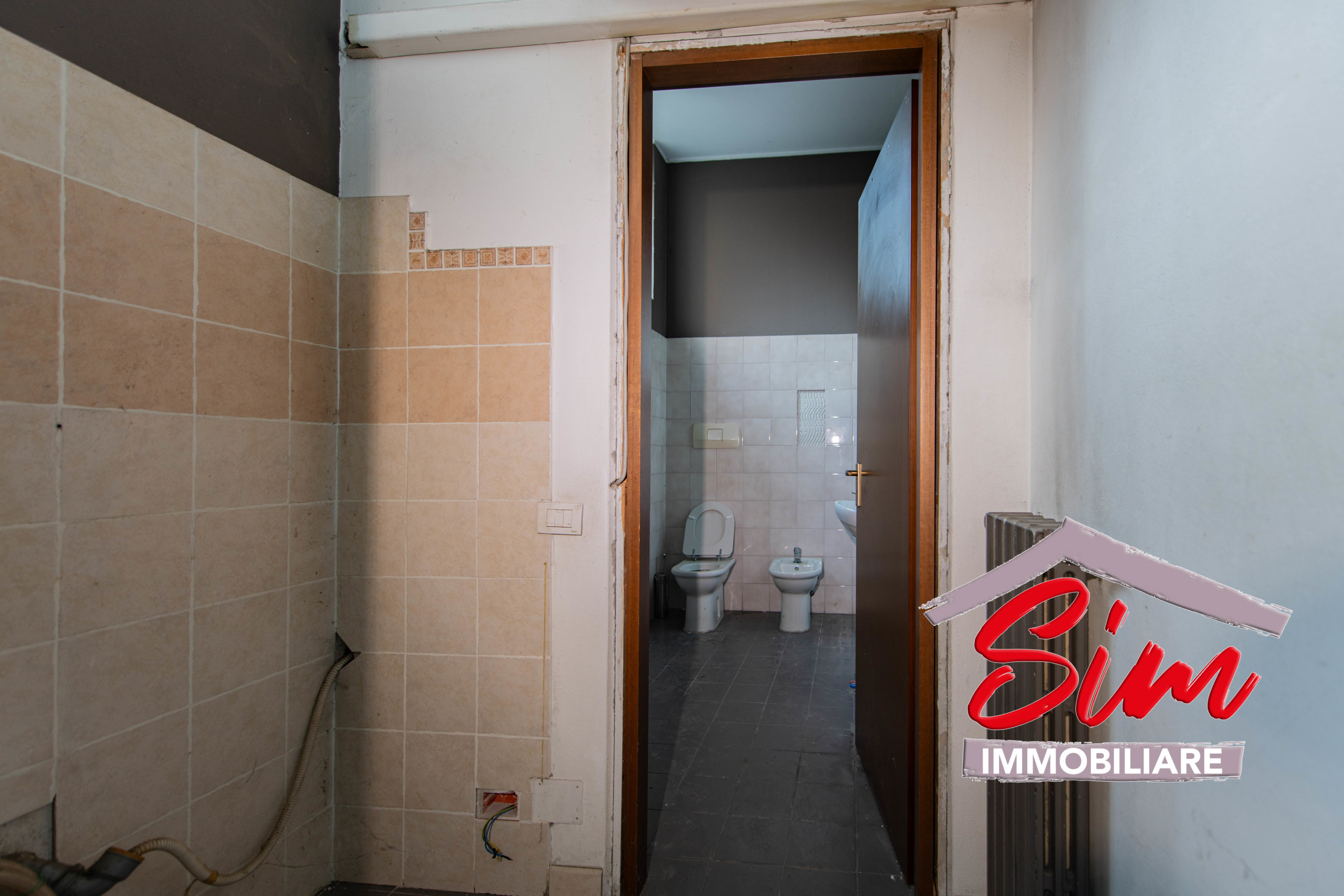 Locale commerciale in vendita in corso della vittoria sn, Novara