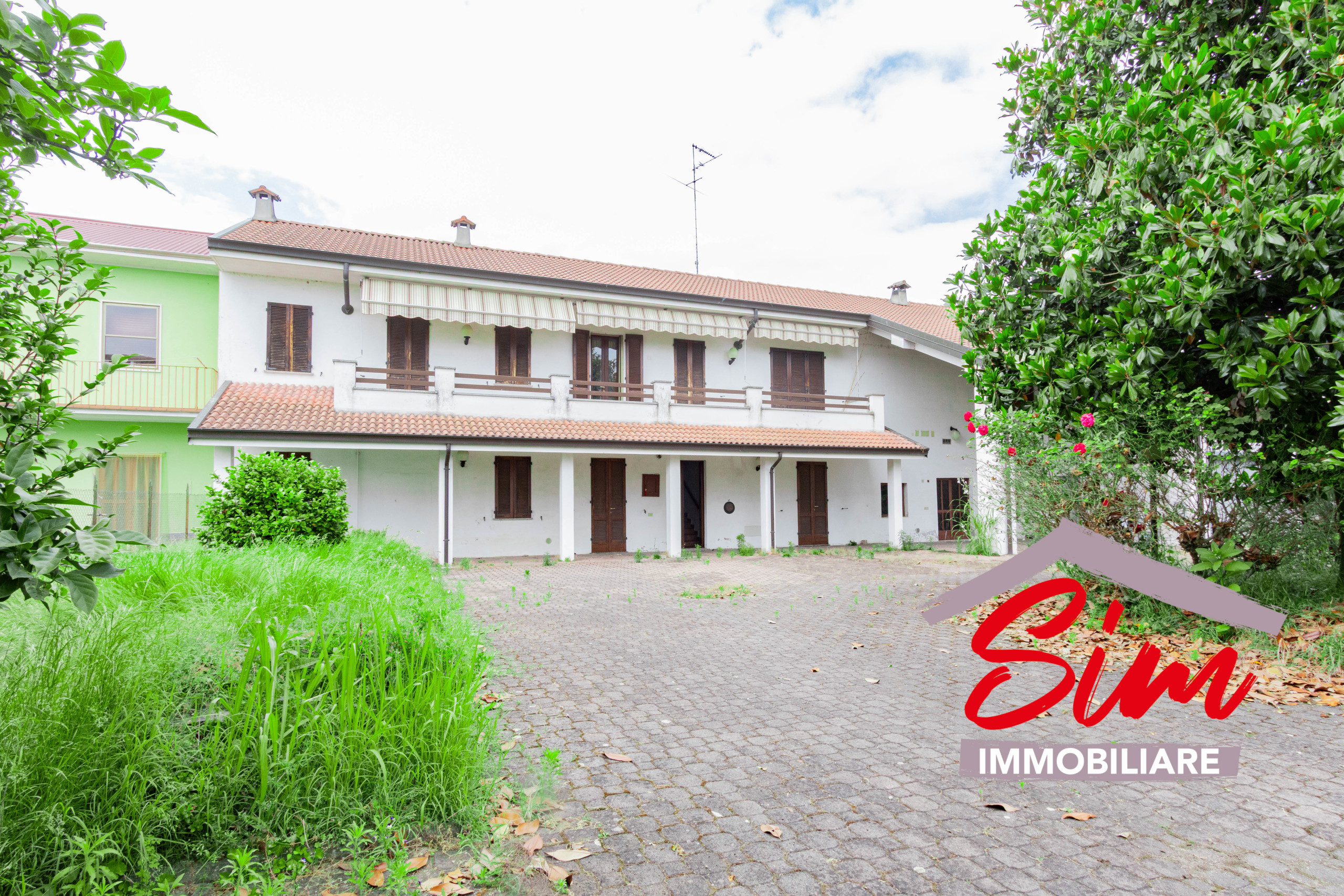 Casa indipendente con giardino in via iv novembre sn, Borgolavezzaro