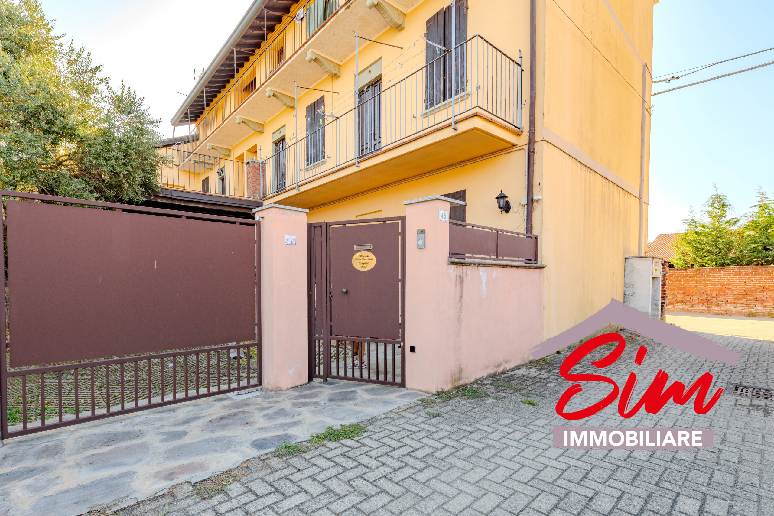 Trilocale con giardino in via croce snc, Cerano