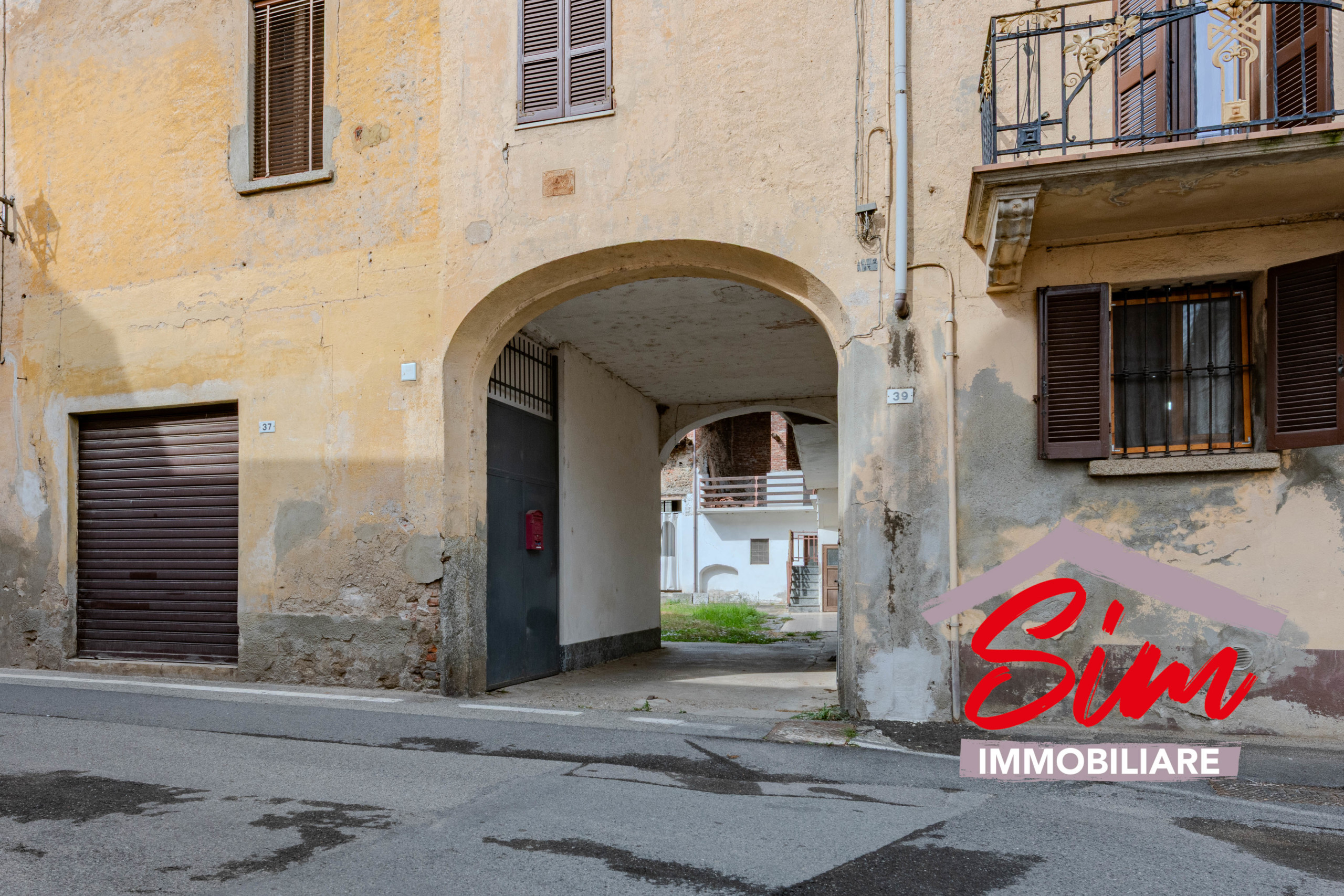 Casa indipendente da ristrutturare in via martiri snc, Cavaglio d'Agogna