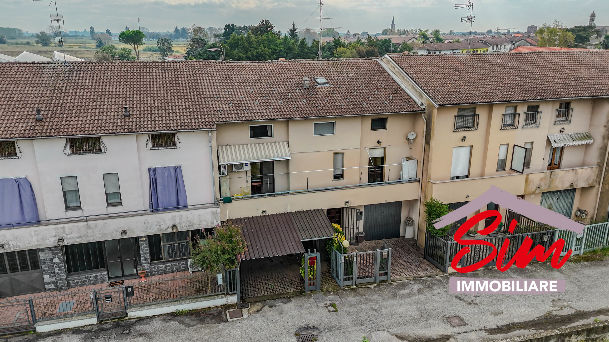 Villetta a schiera con giardino in verdi snc, Tornaco