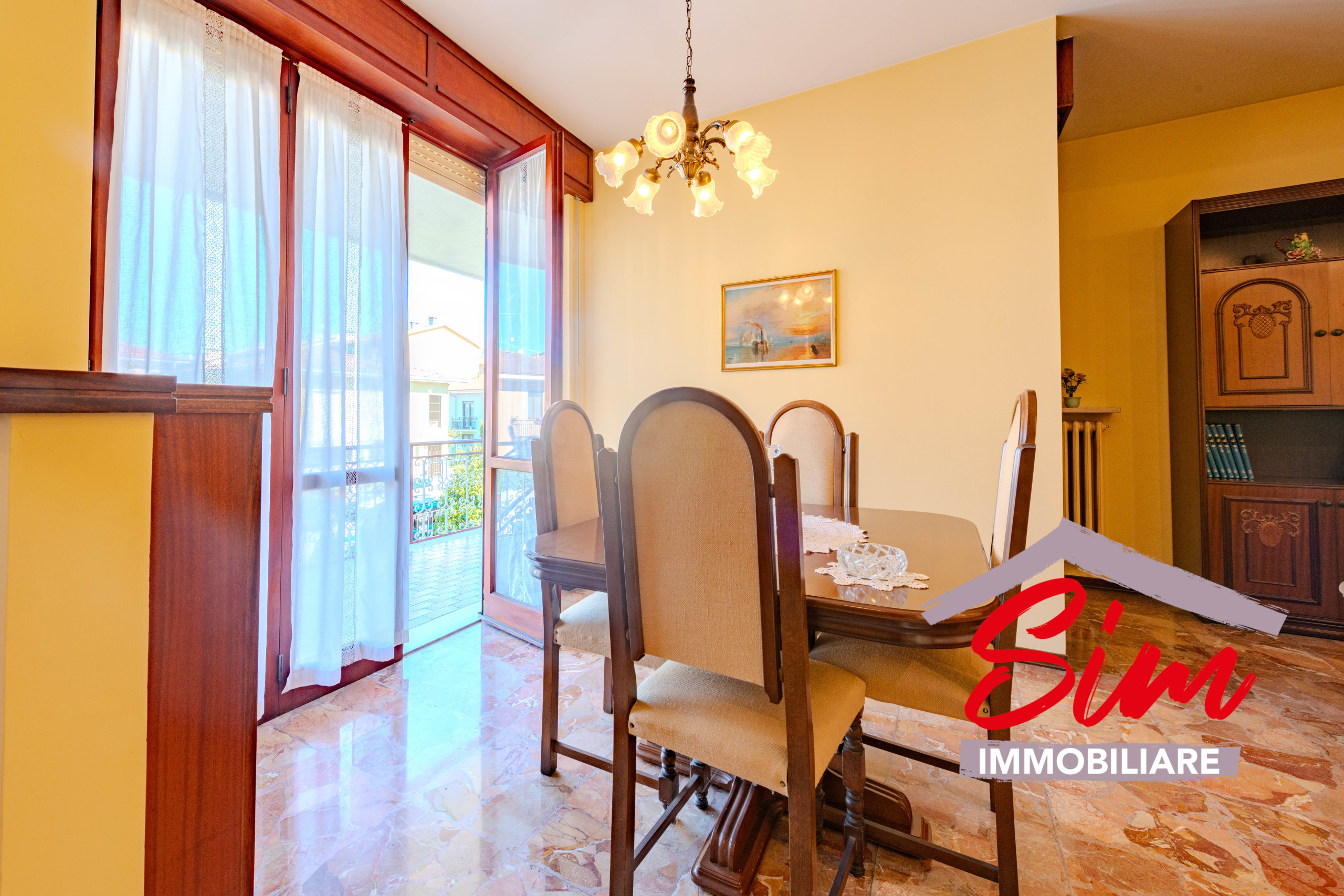 Villa con giardino in via leoncavallo snc, Novara