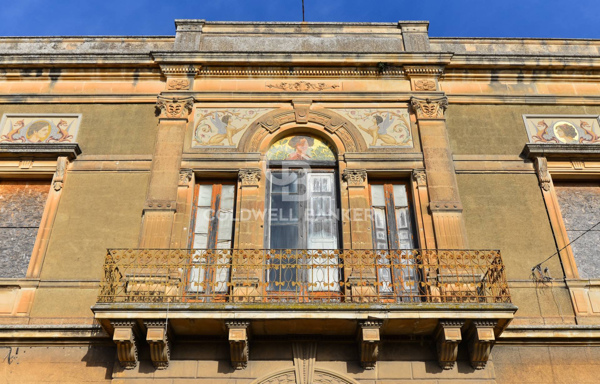 Palazzo in vendita a Squinzano