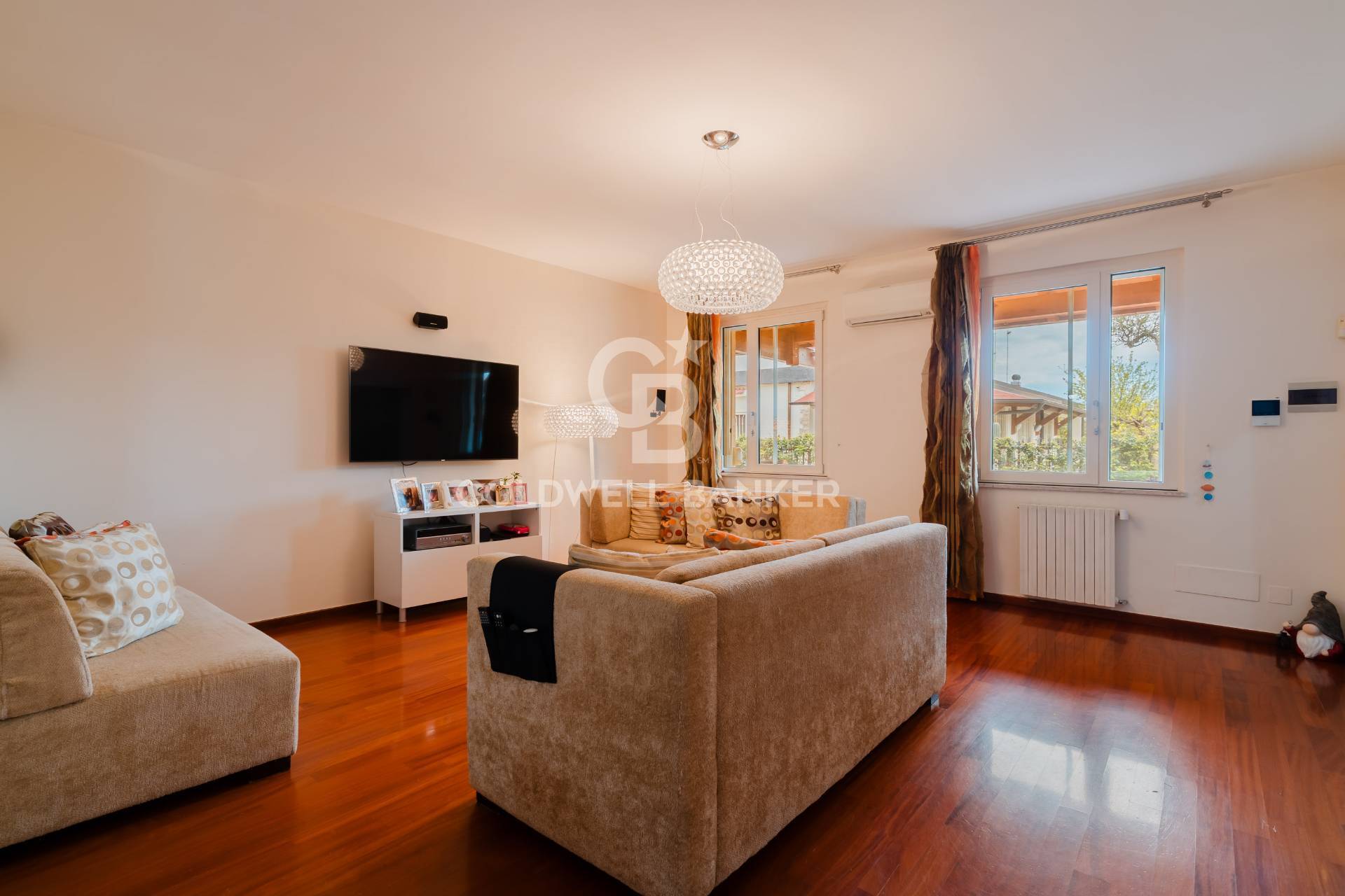 Villa bifamiliare in vendita a Modugno