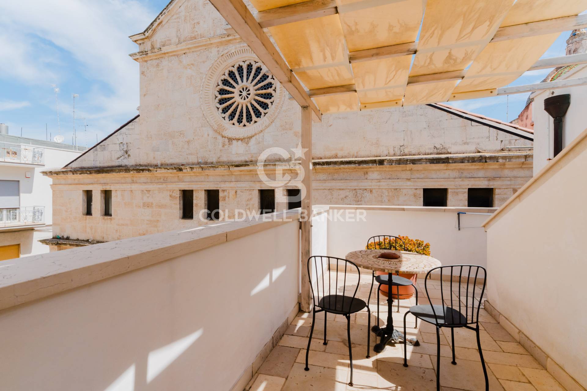 Palazzo in vendita a Mola di Bari