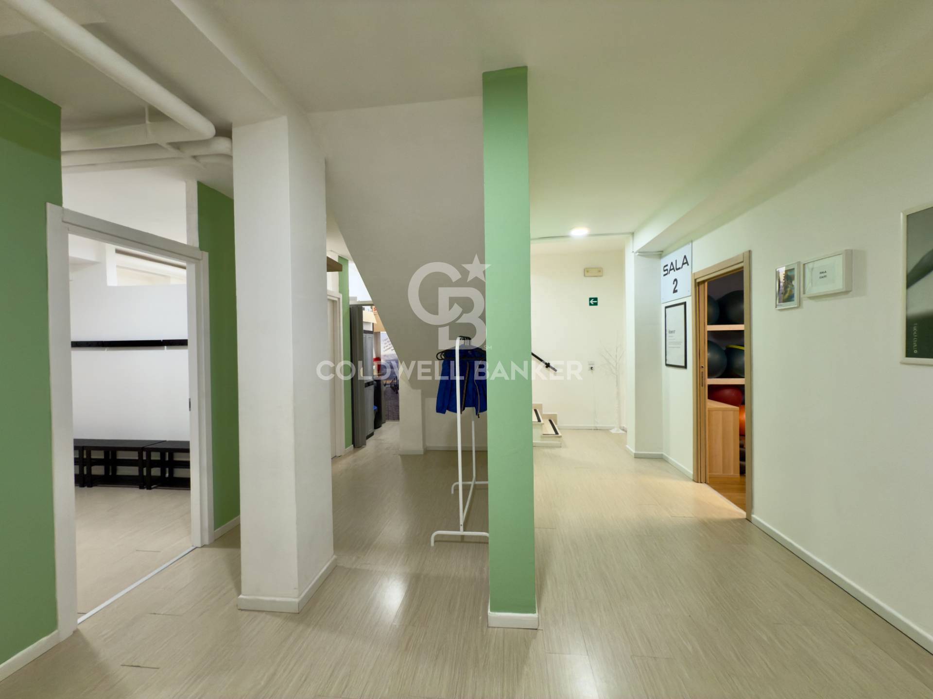 Locale commerciale in vendita a Bari, S. Spirito