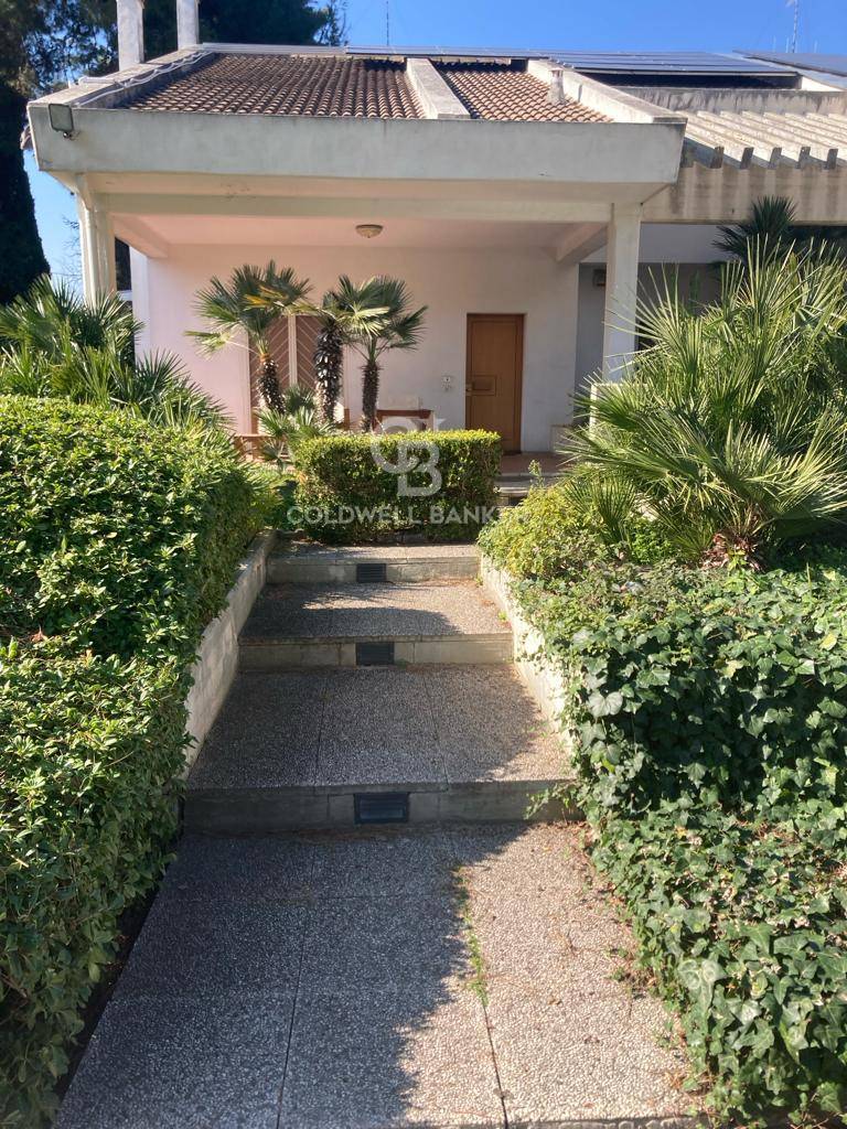 Villa in affitto a Bari