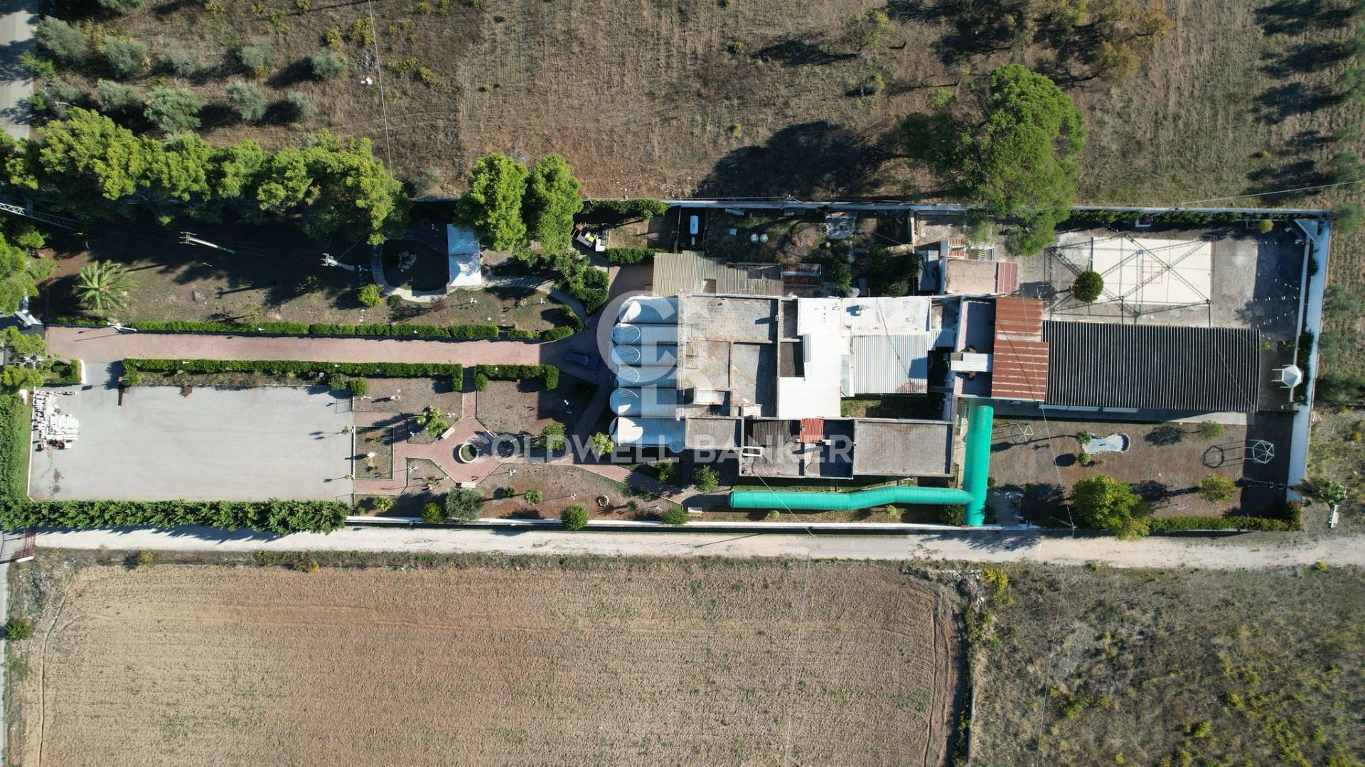 Complesso immobiliare in affitto a Triggiano