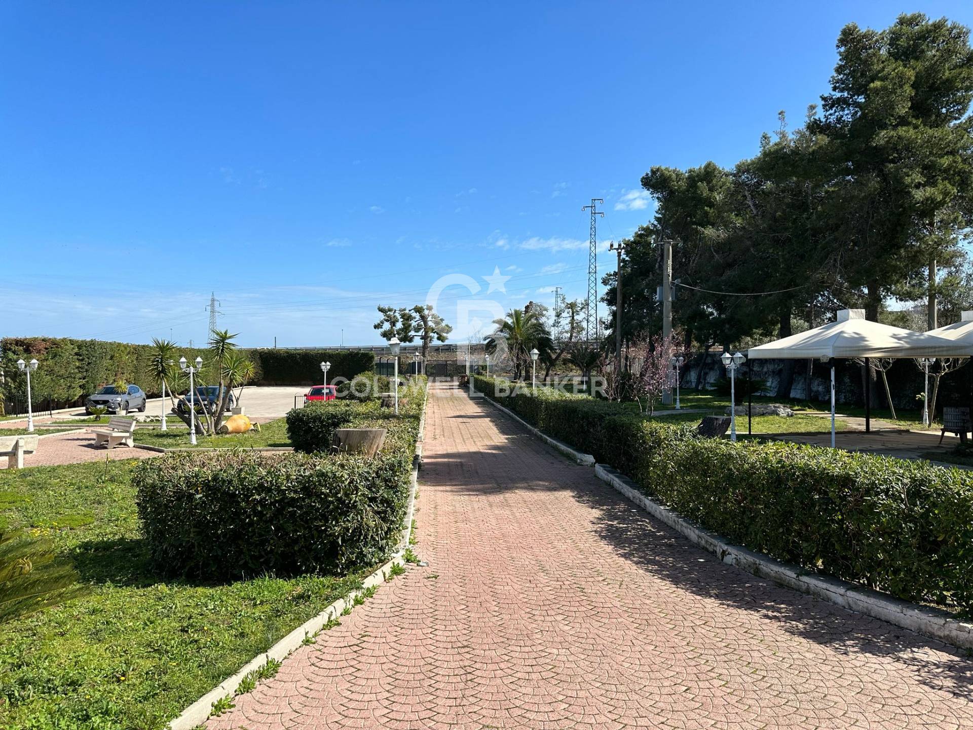 Complesso immobiliare in affitto a Triggiano