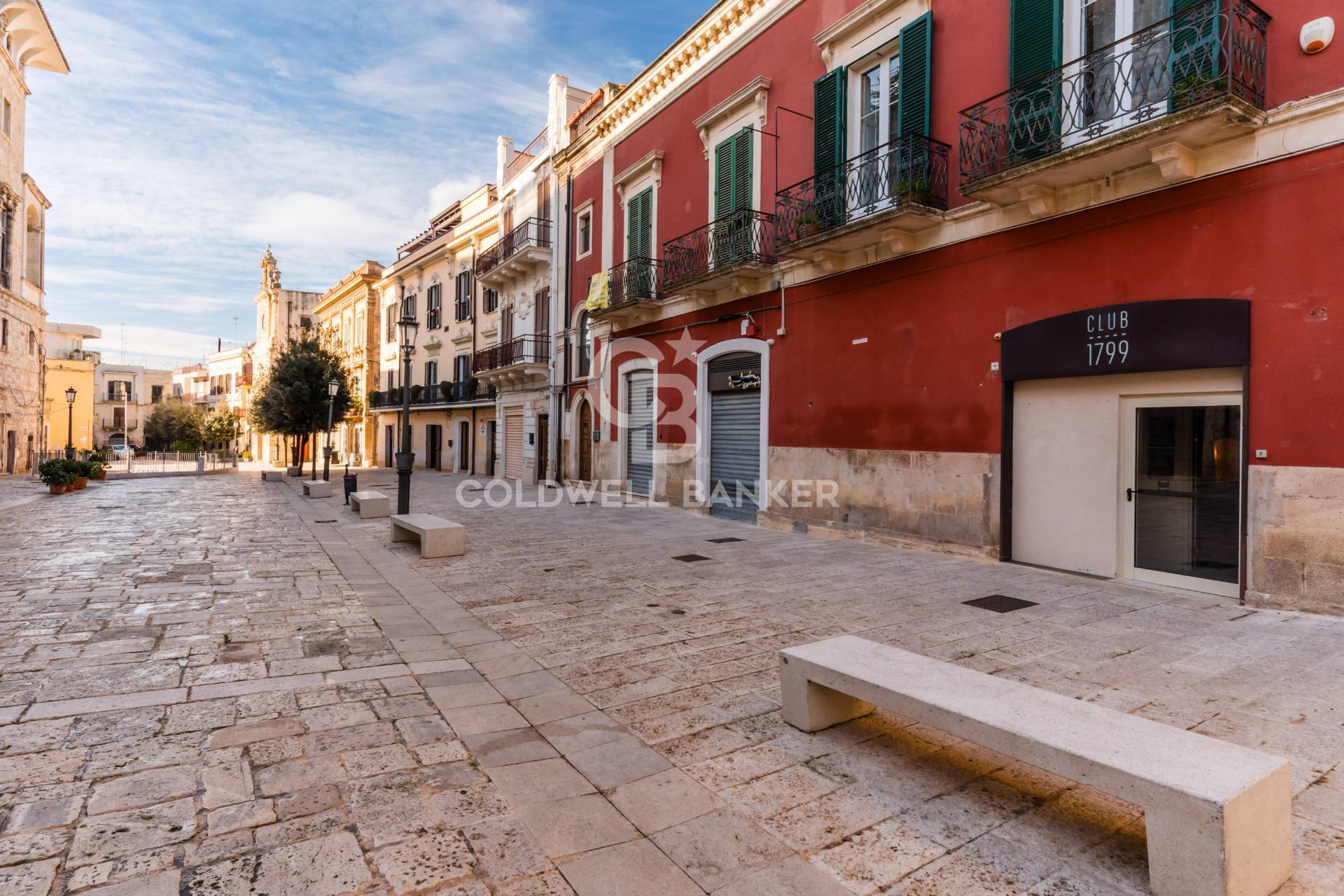 Locale commerciale in vendita a Acquaviva delle Fonti