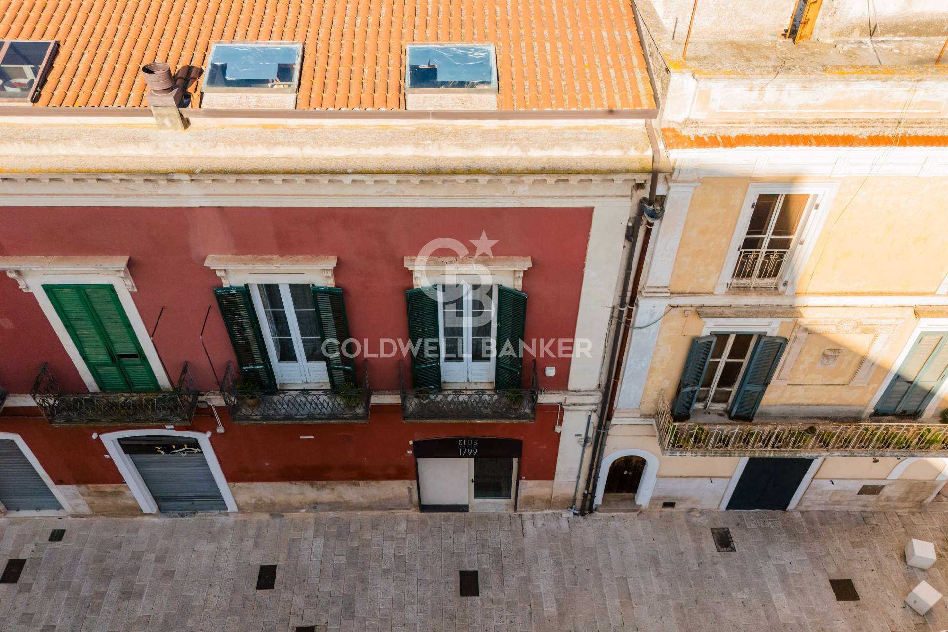 Palazzo in vendita a Acquaviva delle Fonti