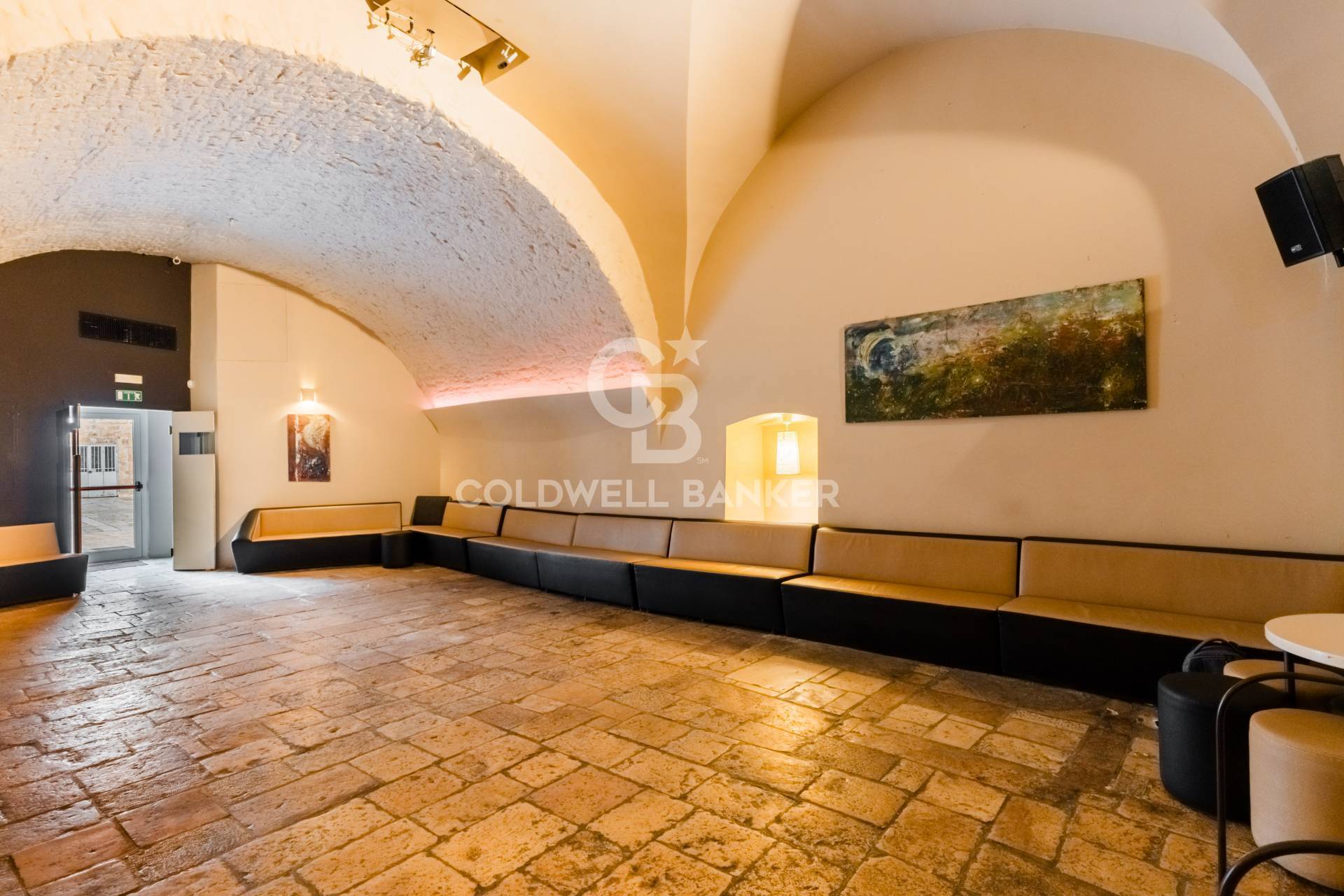 Palazzo in vendita a Acquaviva delle Fonti