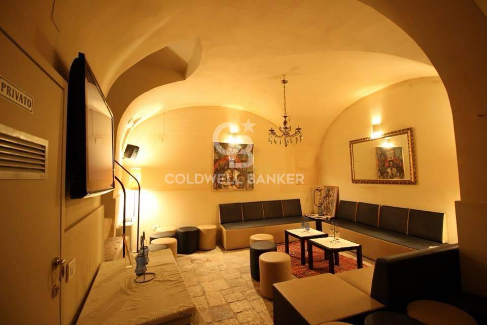 Palazzo in vendita a Acquaviva delle Fonti