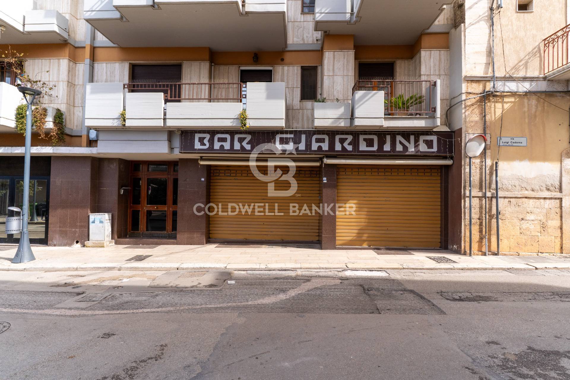 Locale commerciale in vendita a Toritto