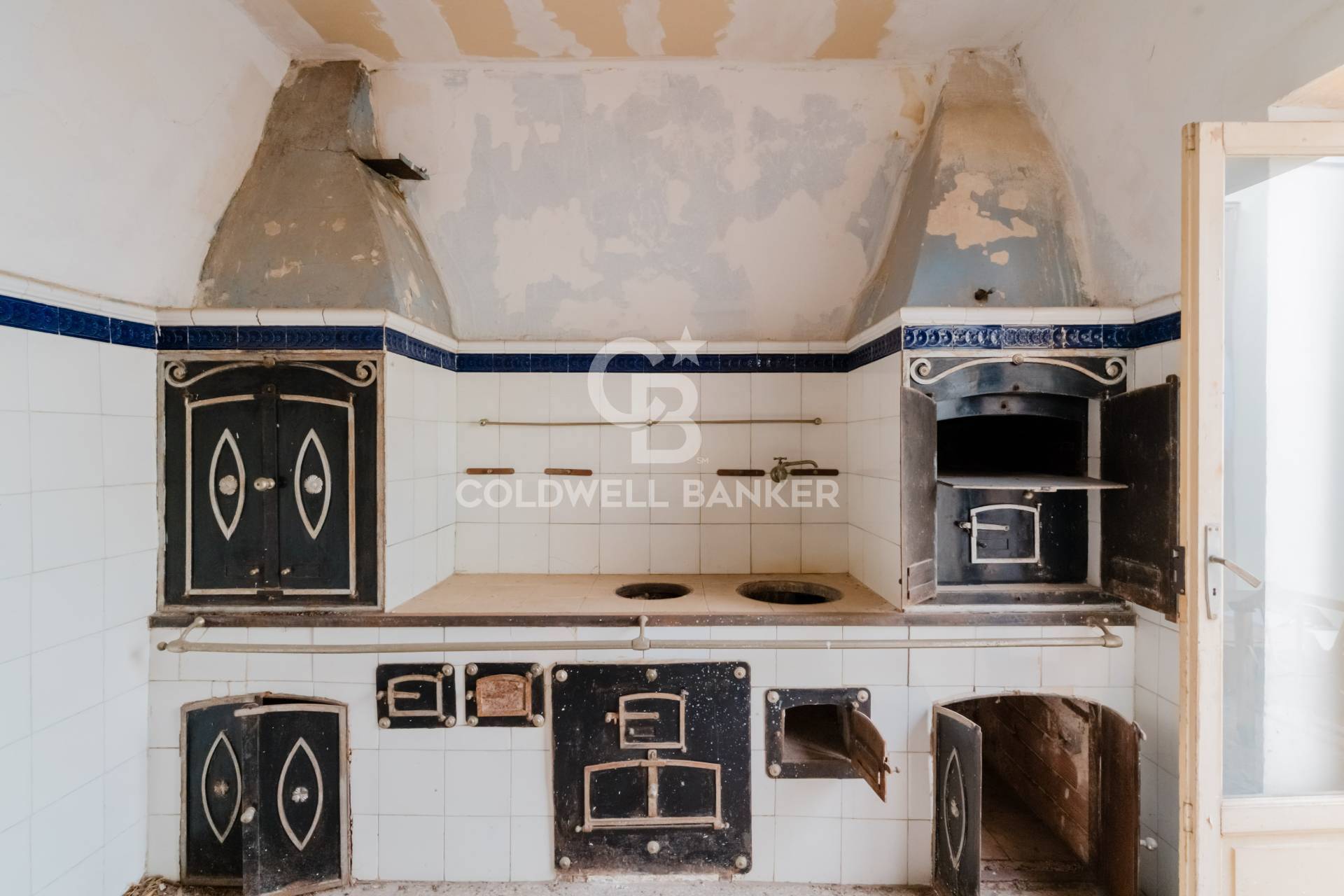 Palazzo in vendita a Casamassima