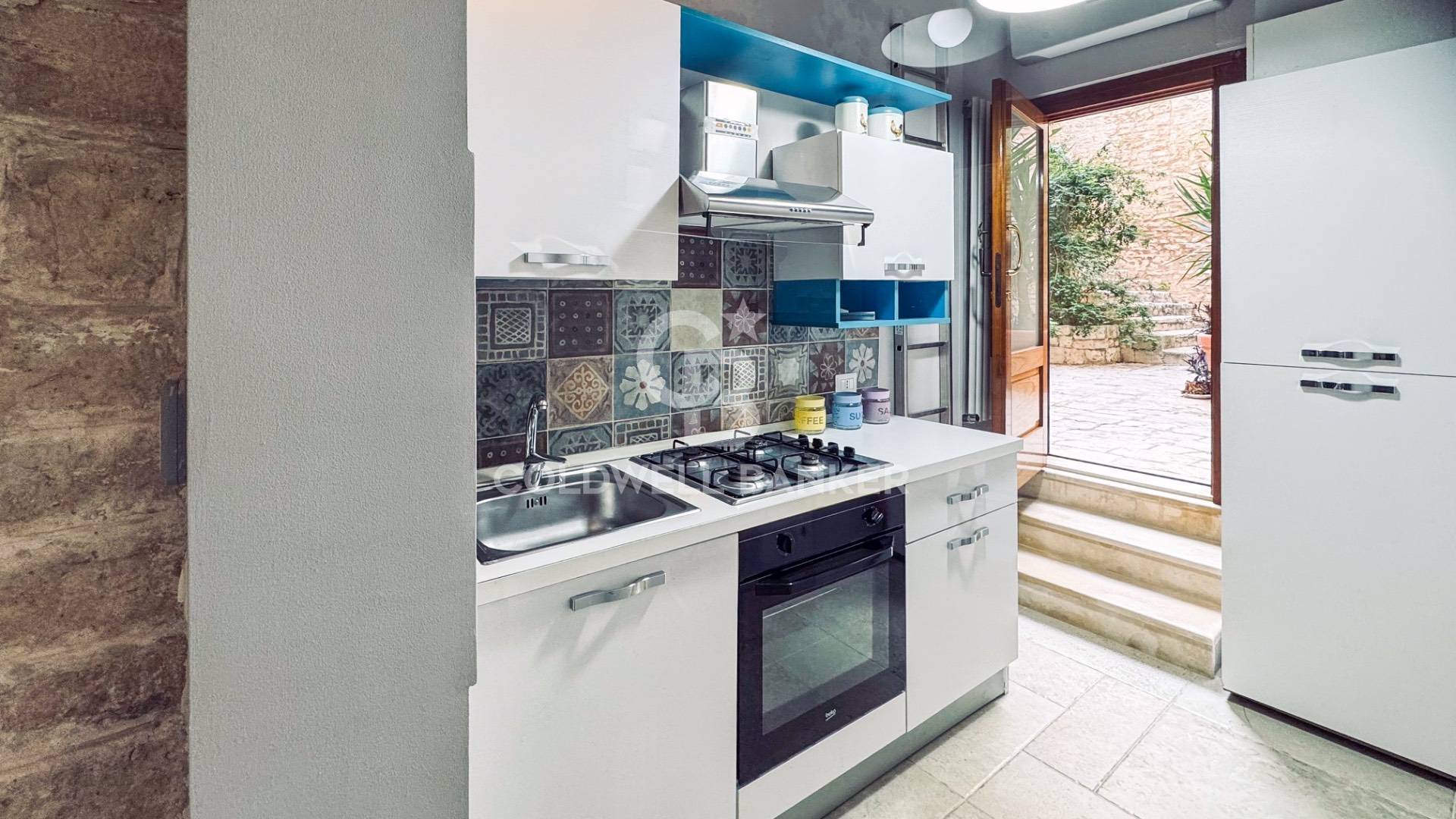 Appartamento indipendente in vendita a Giovinazzo