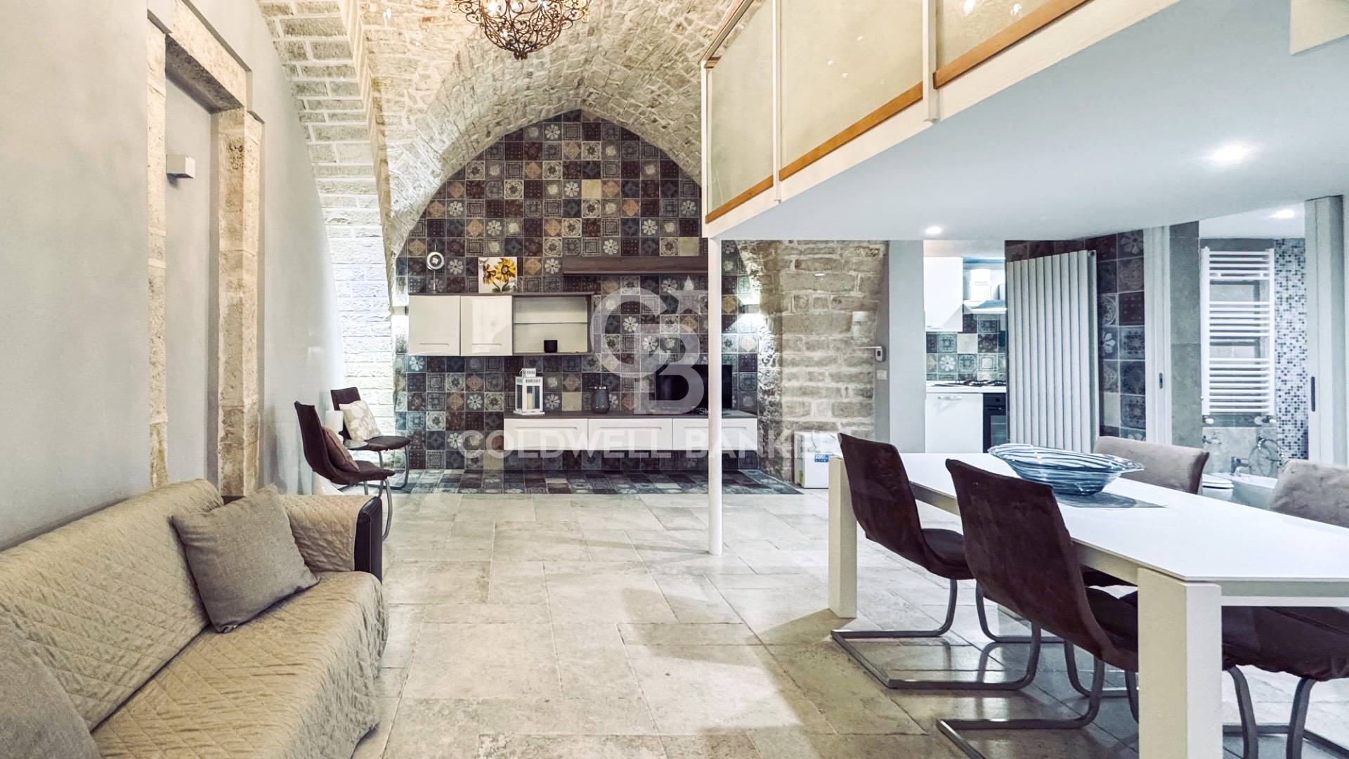 Appartamento indipendente in vendita a Giovinazzo