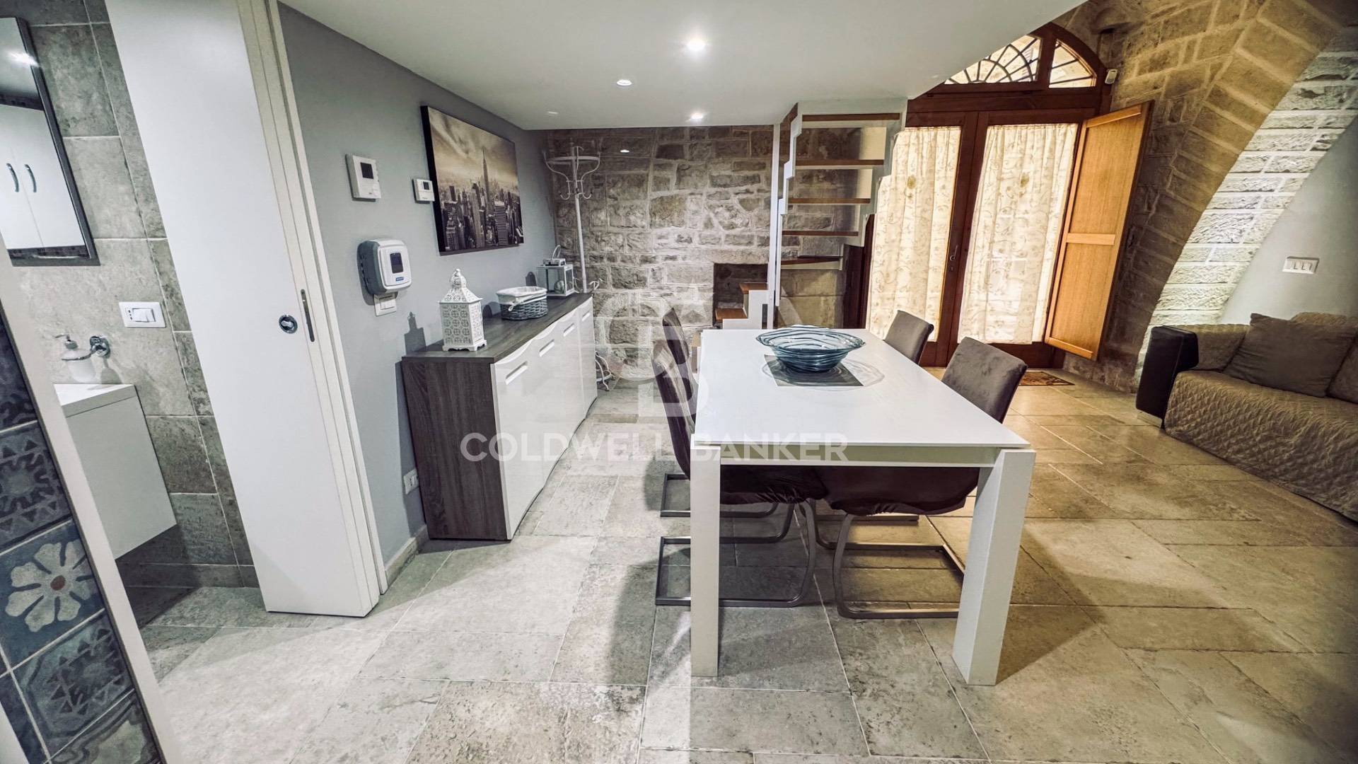 Appartamento indipendente in vendita a Giovinazzo