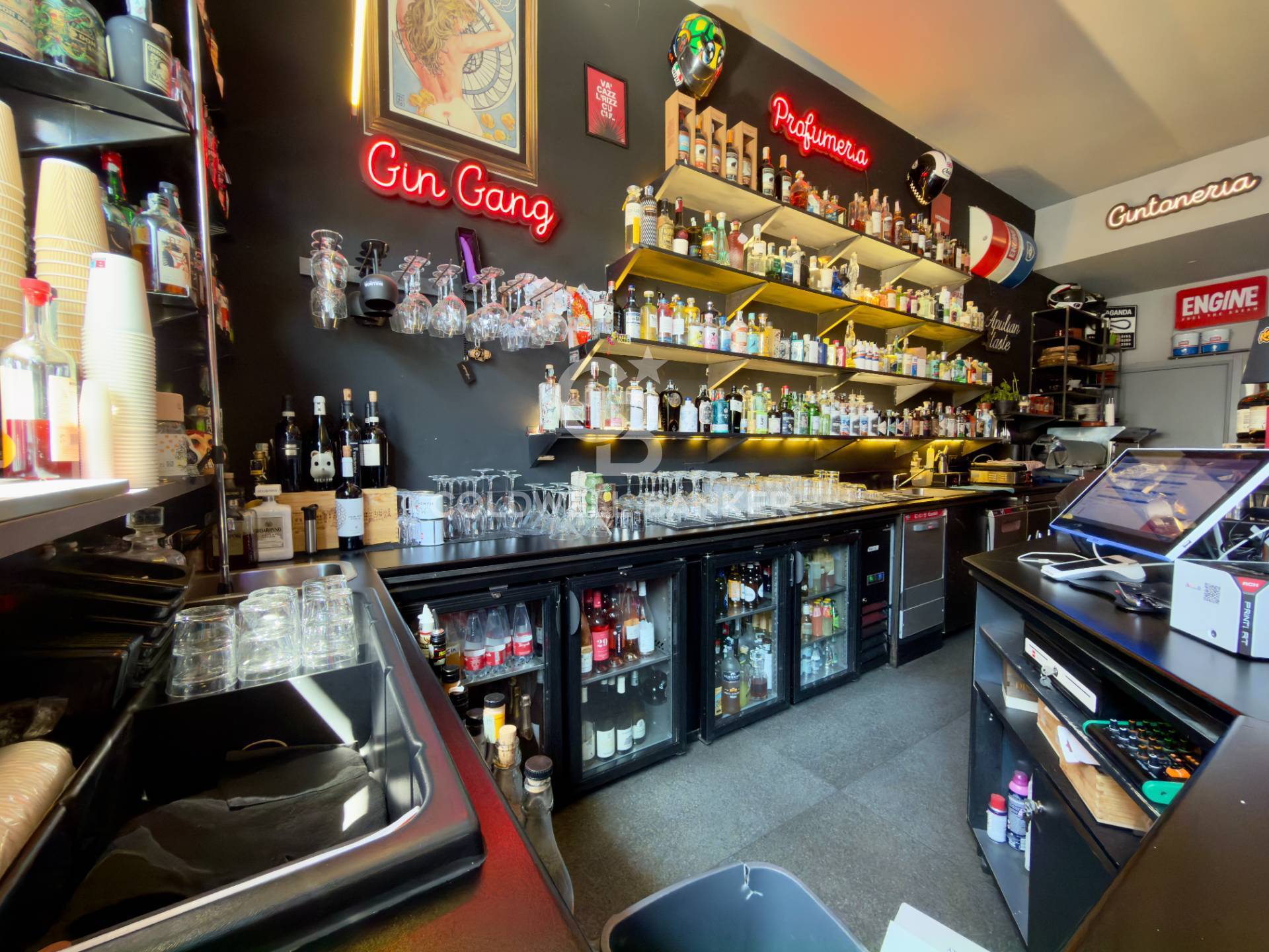 Attivit commerciale in vendita a Bari