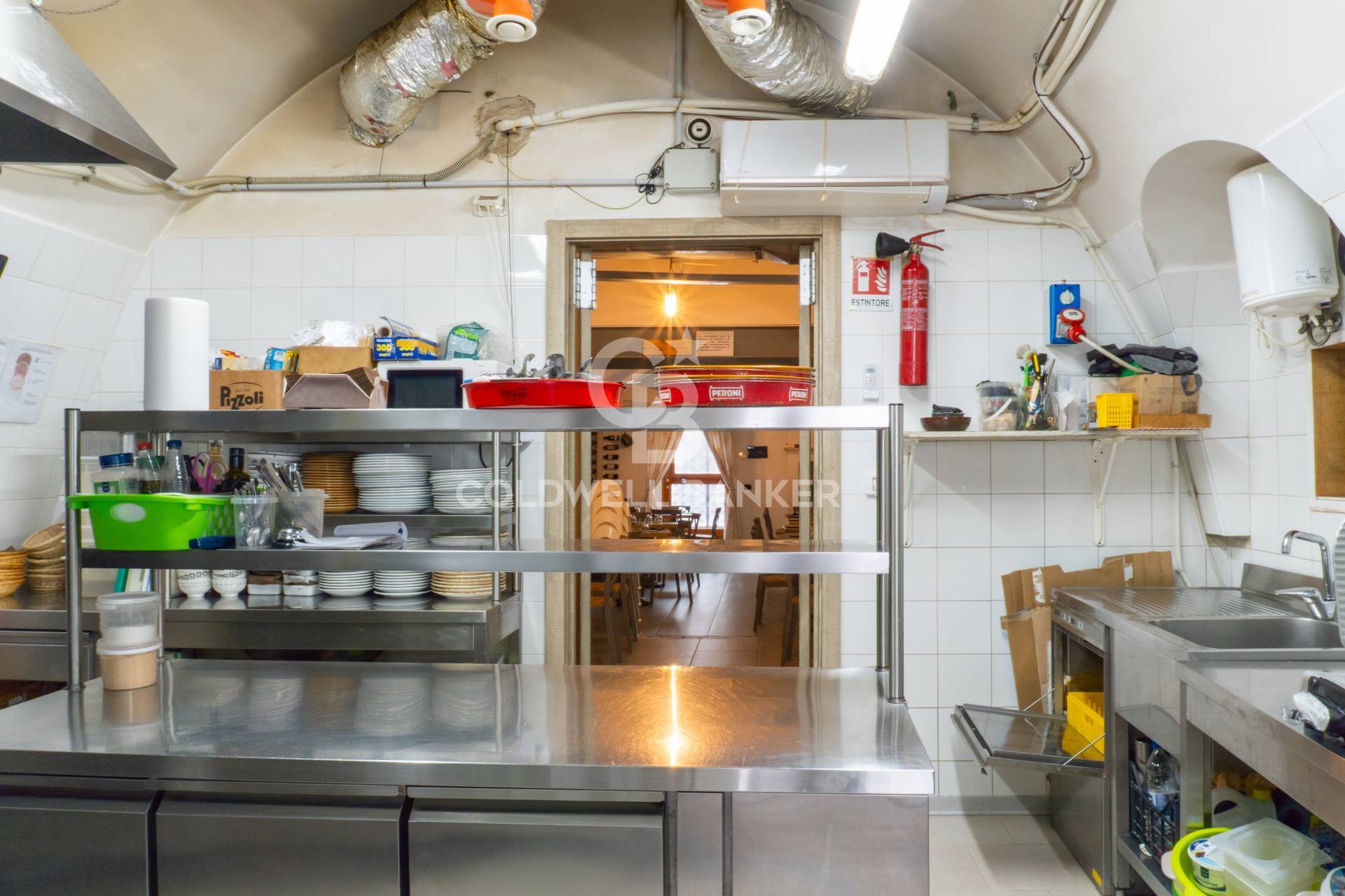 Attivit commerciale in affitto a Casamassima