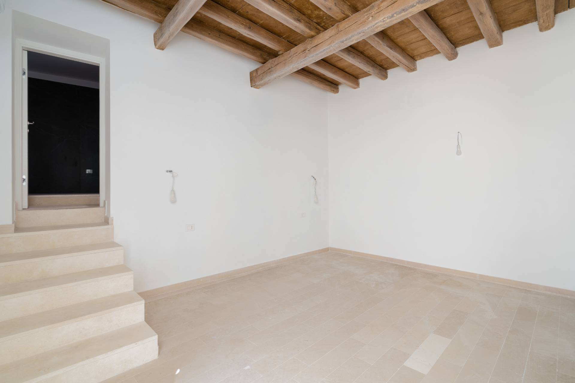 Stabile / Palazzo in vendita a Trani