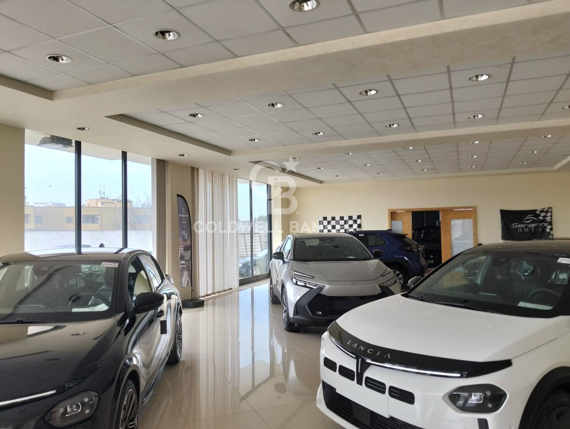 Locale commerciale in affitto a Galatina