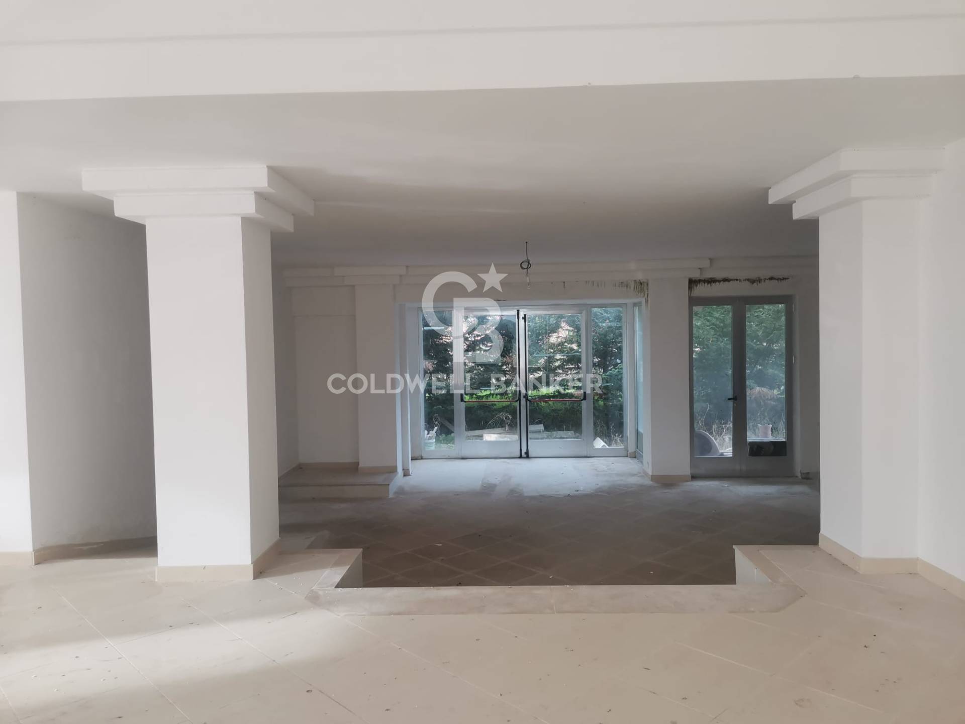 Locale commerciale in affitto a Galatina