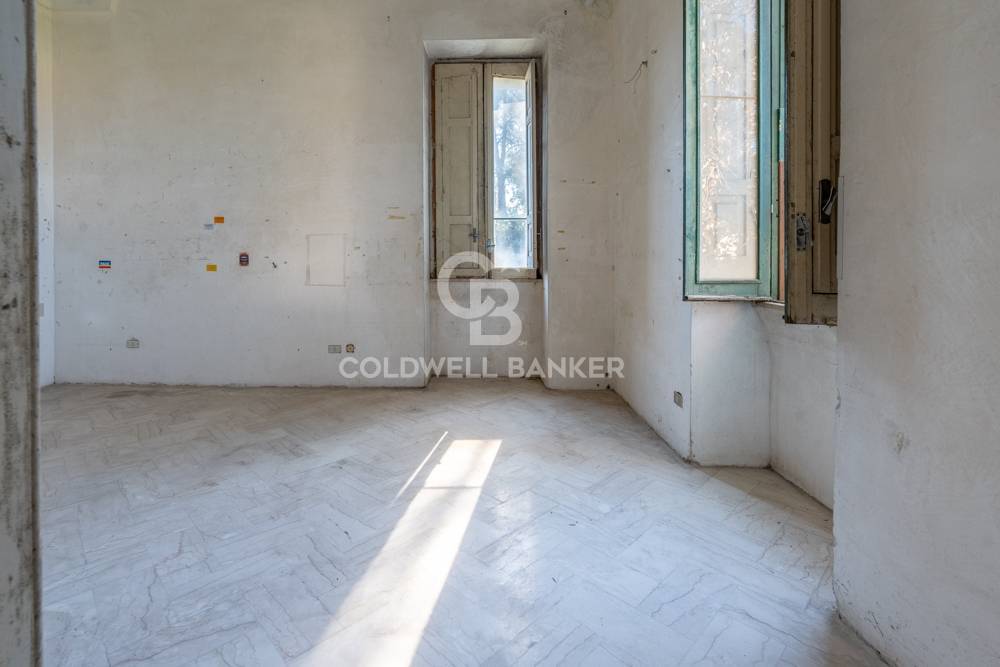 Villa storica in vendita a Aradeo