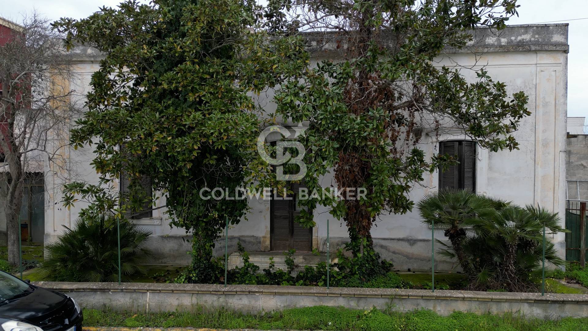 Villa storica in vendita a Aradeo