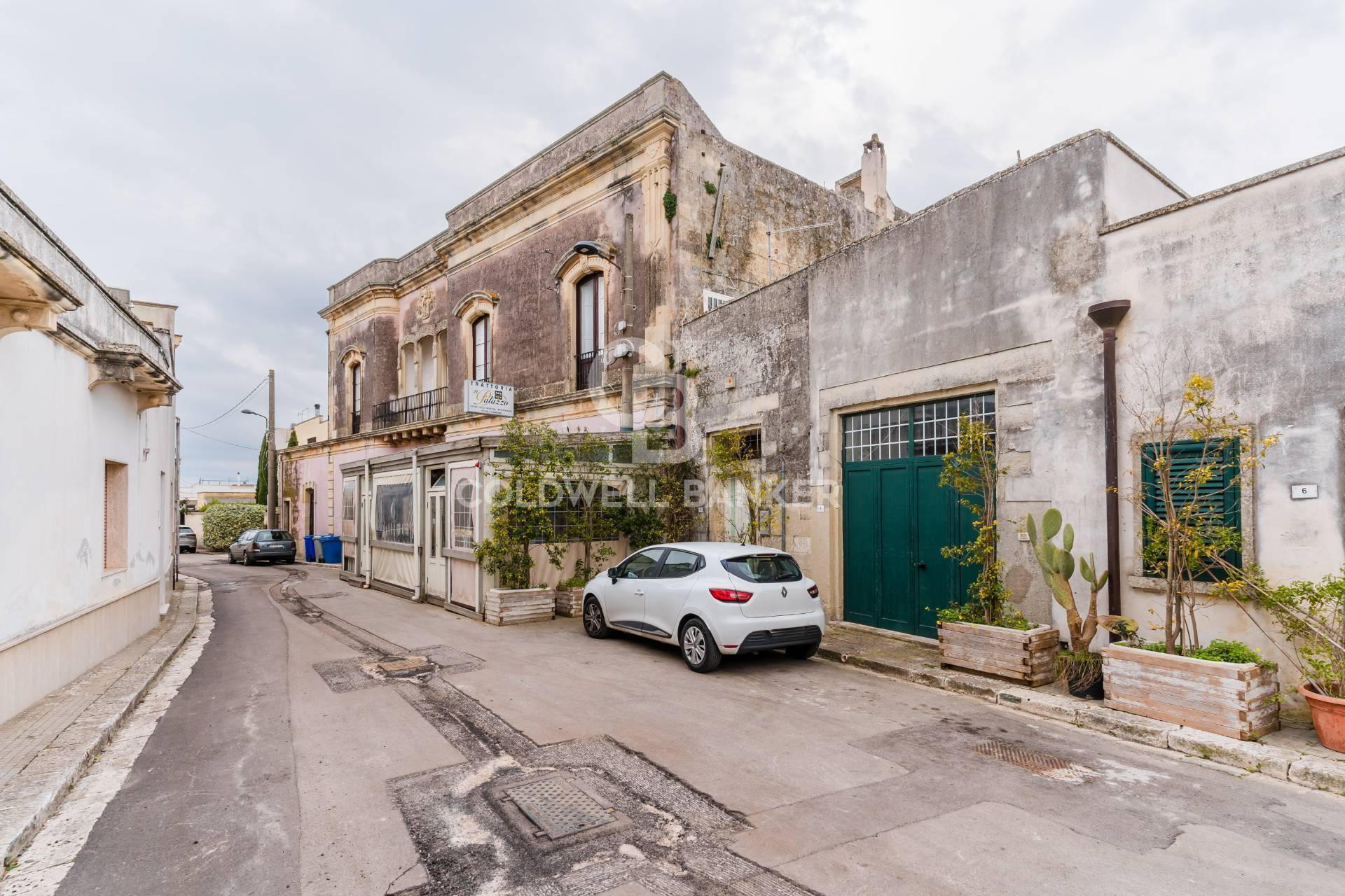 Villa storica in vendita a Giuggianello