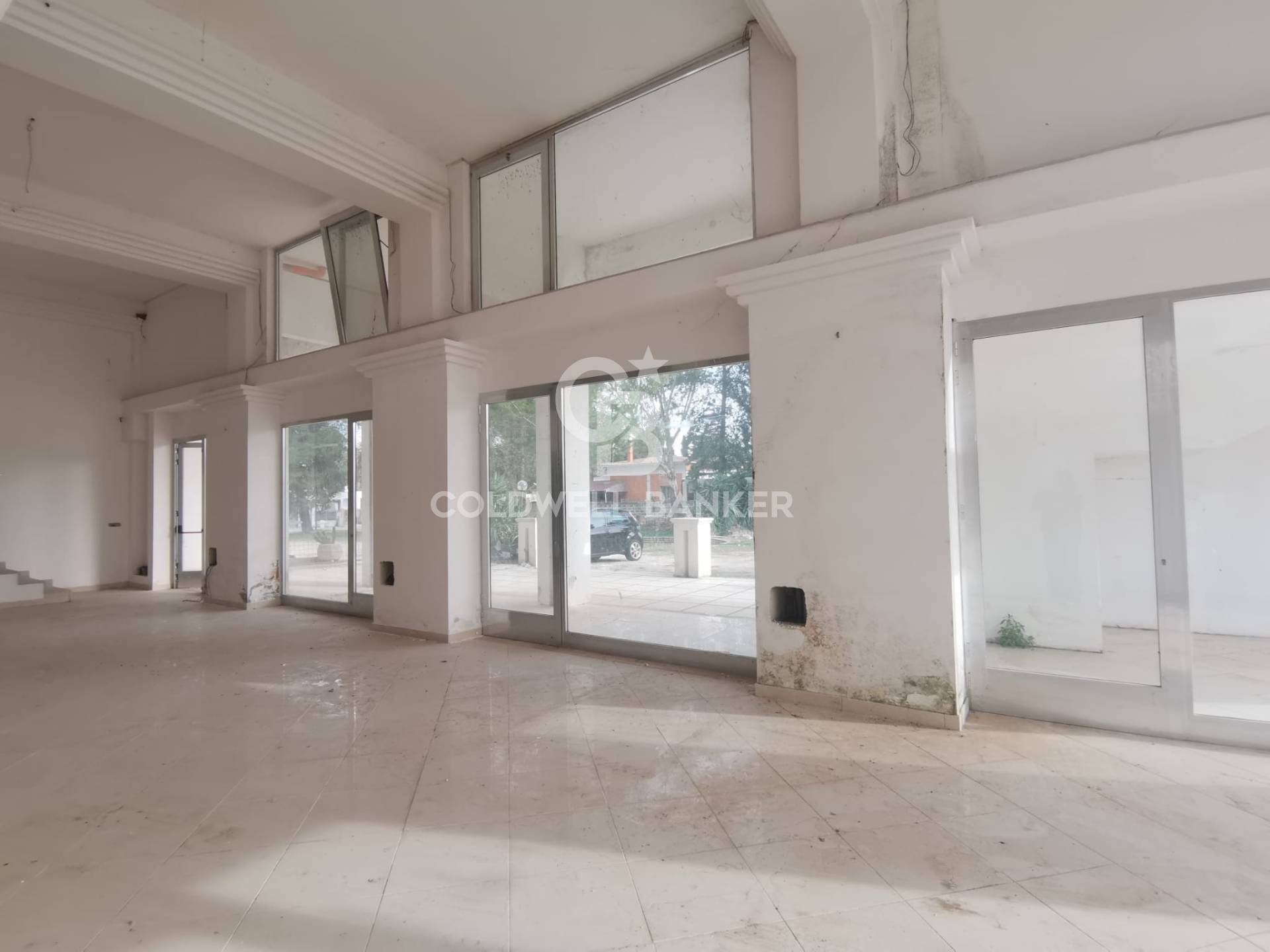 Locale commerciale in vendita a Galatina