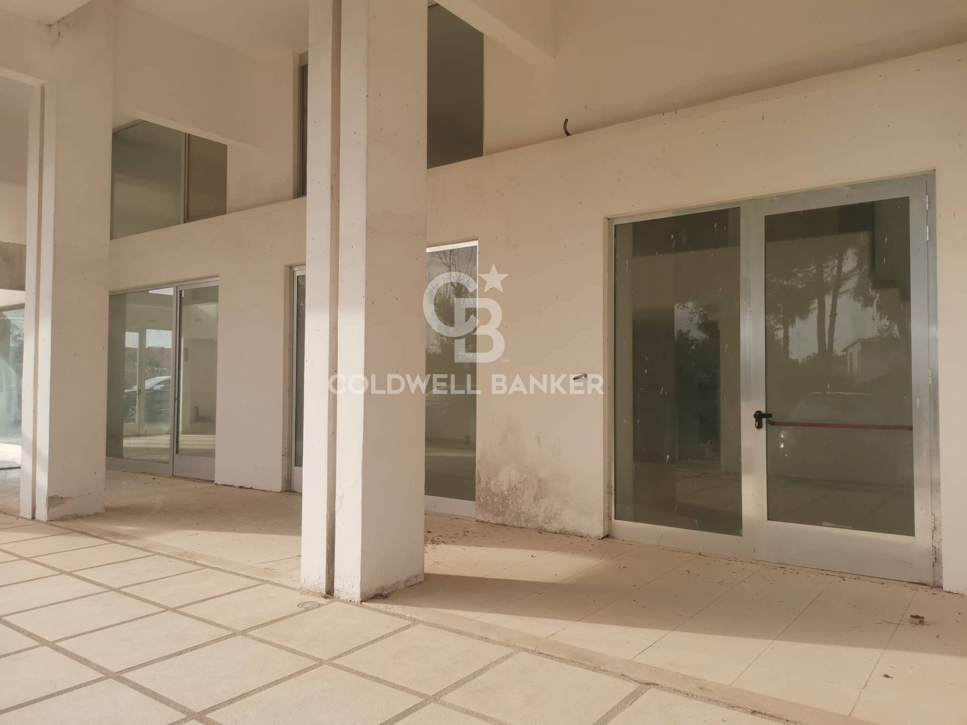 Locale commerciale in affitto a Galatina