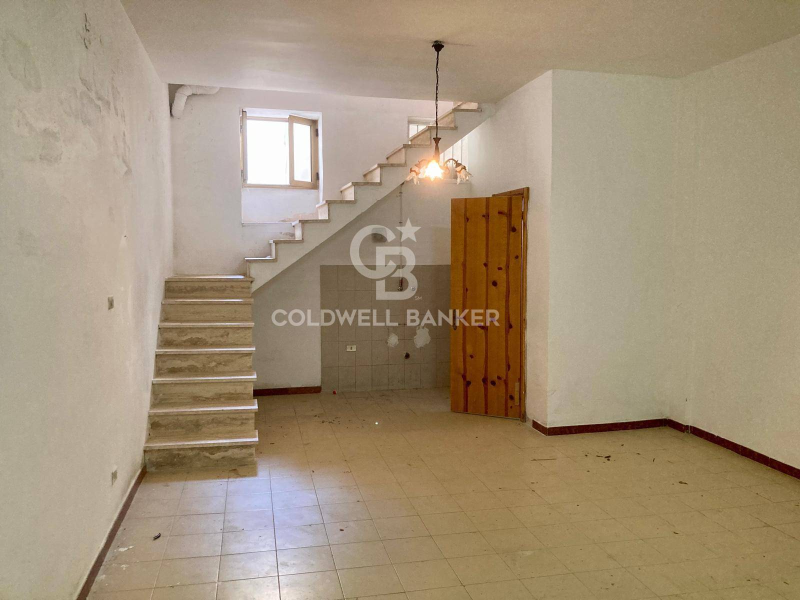 Locale commerciale in affitto a Melendugno, Torre dell'Orso