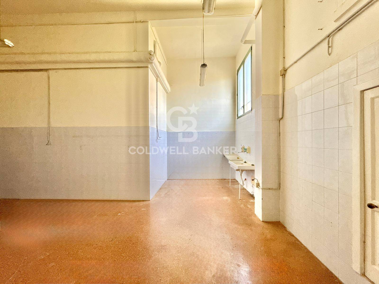 Locale commerciale in affitto a Galatina