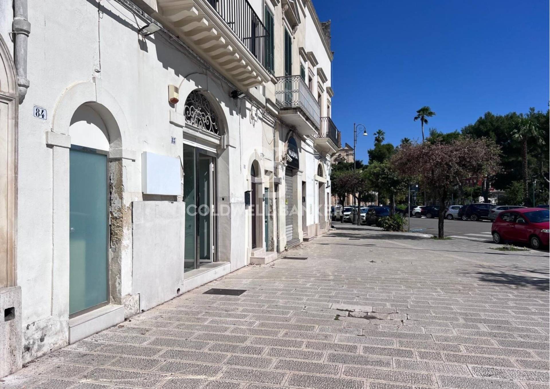 Locale commerciale in affitto a Galatina
