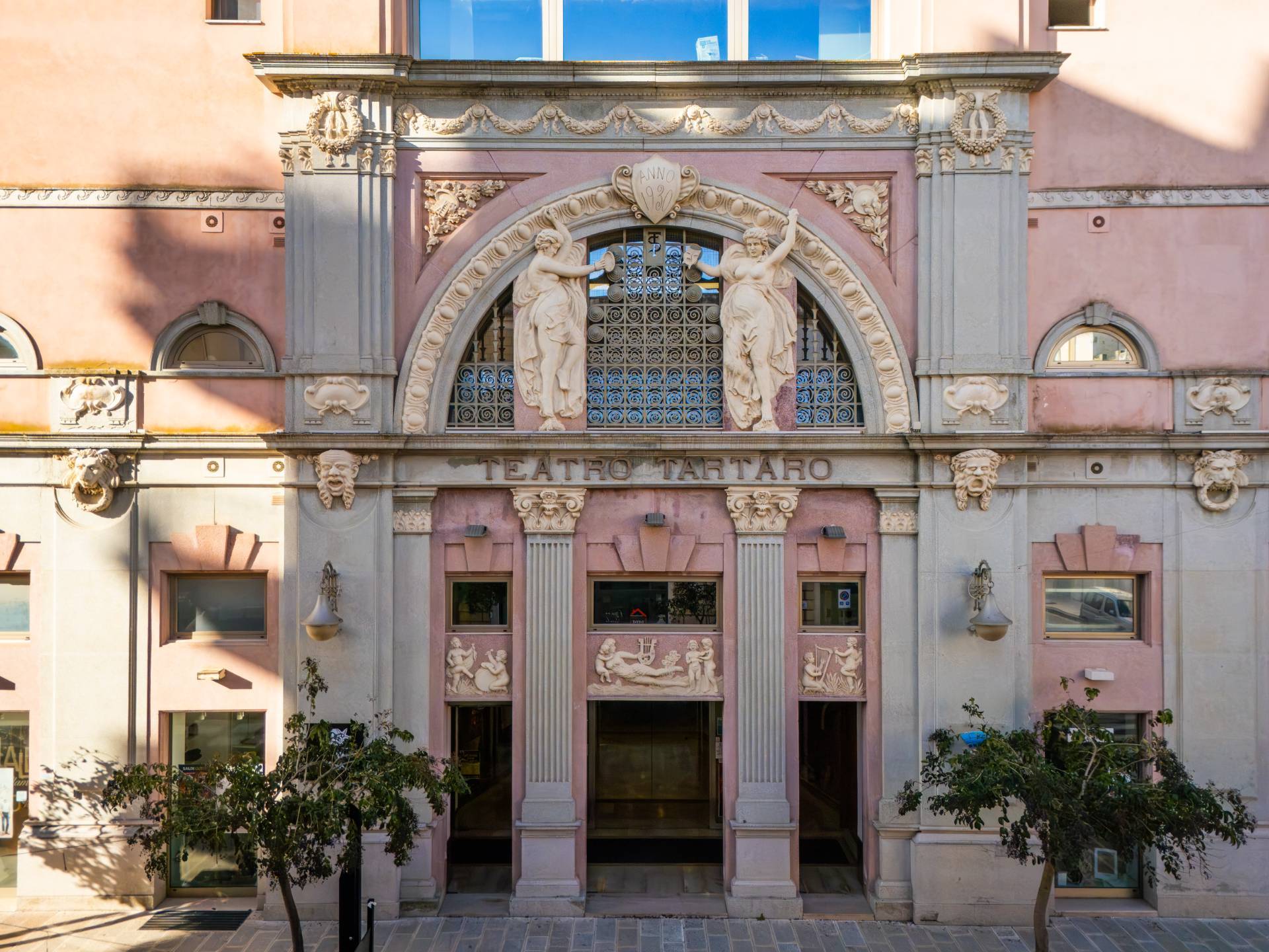 Edificio Direzionale in vendita a Galatina