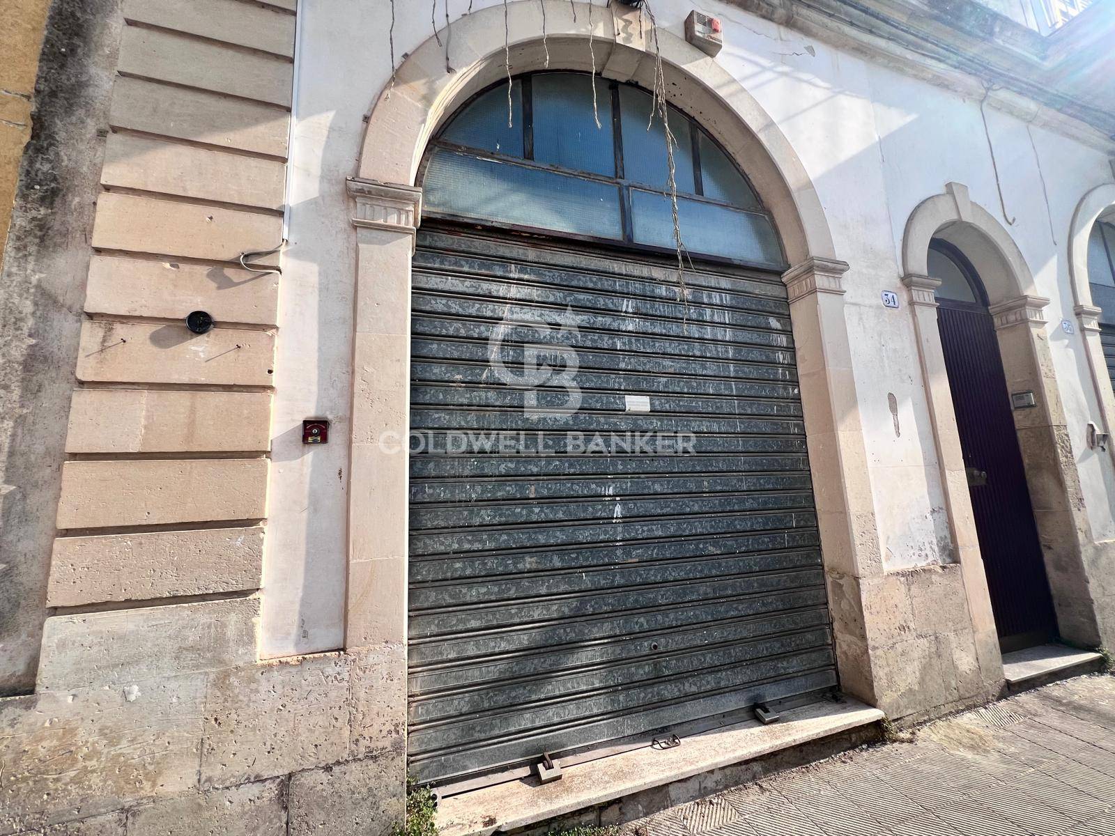 Locale commerciale in vendita a Galatina