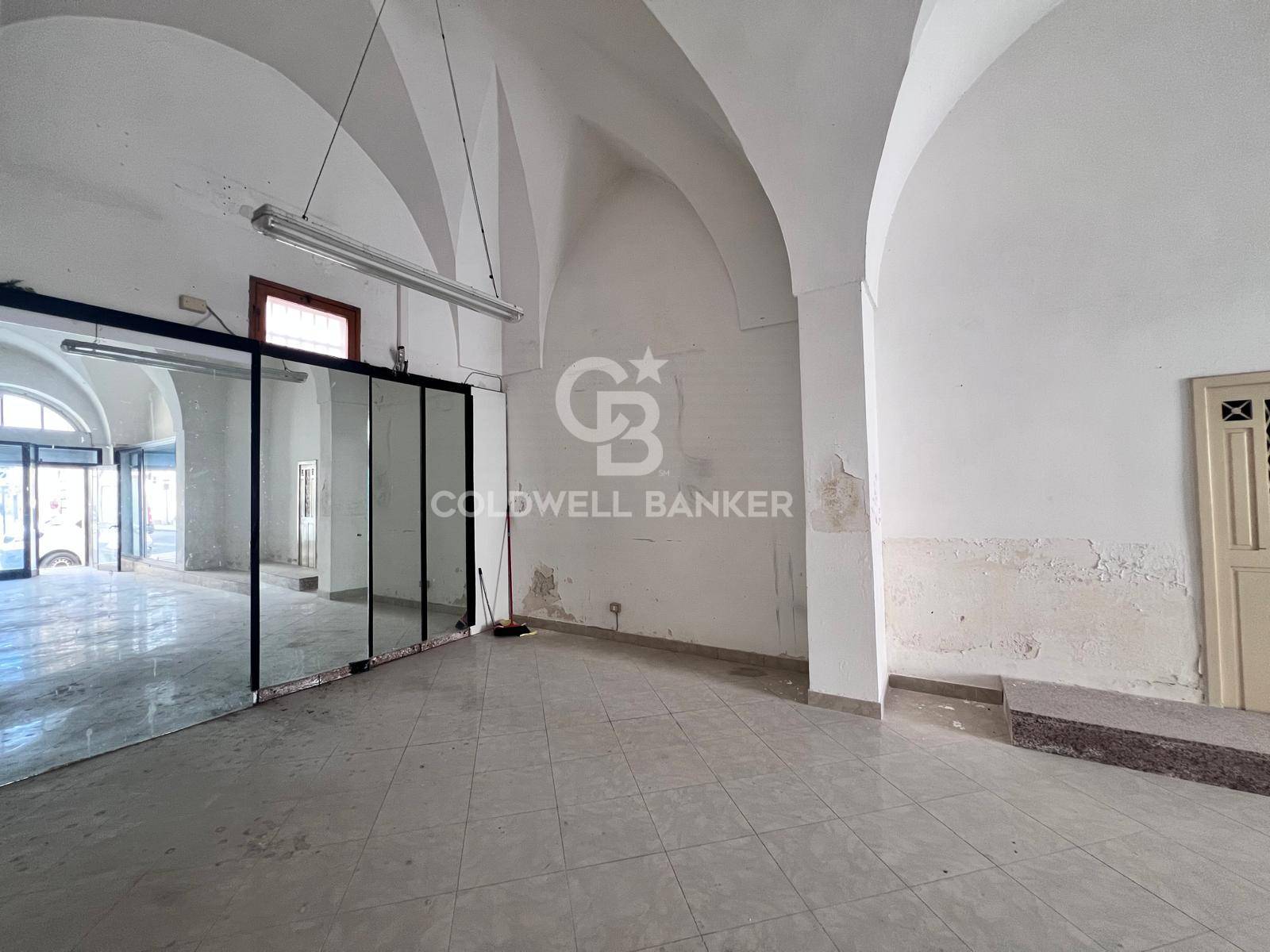 Locale commerciale in vendita a Galatina