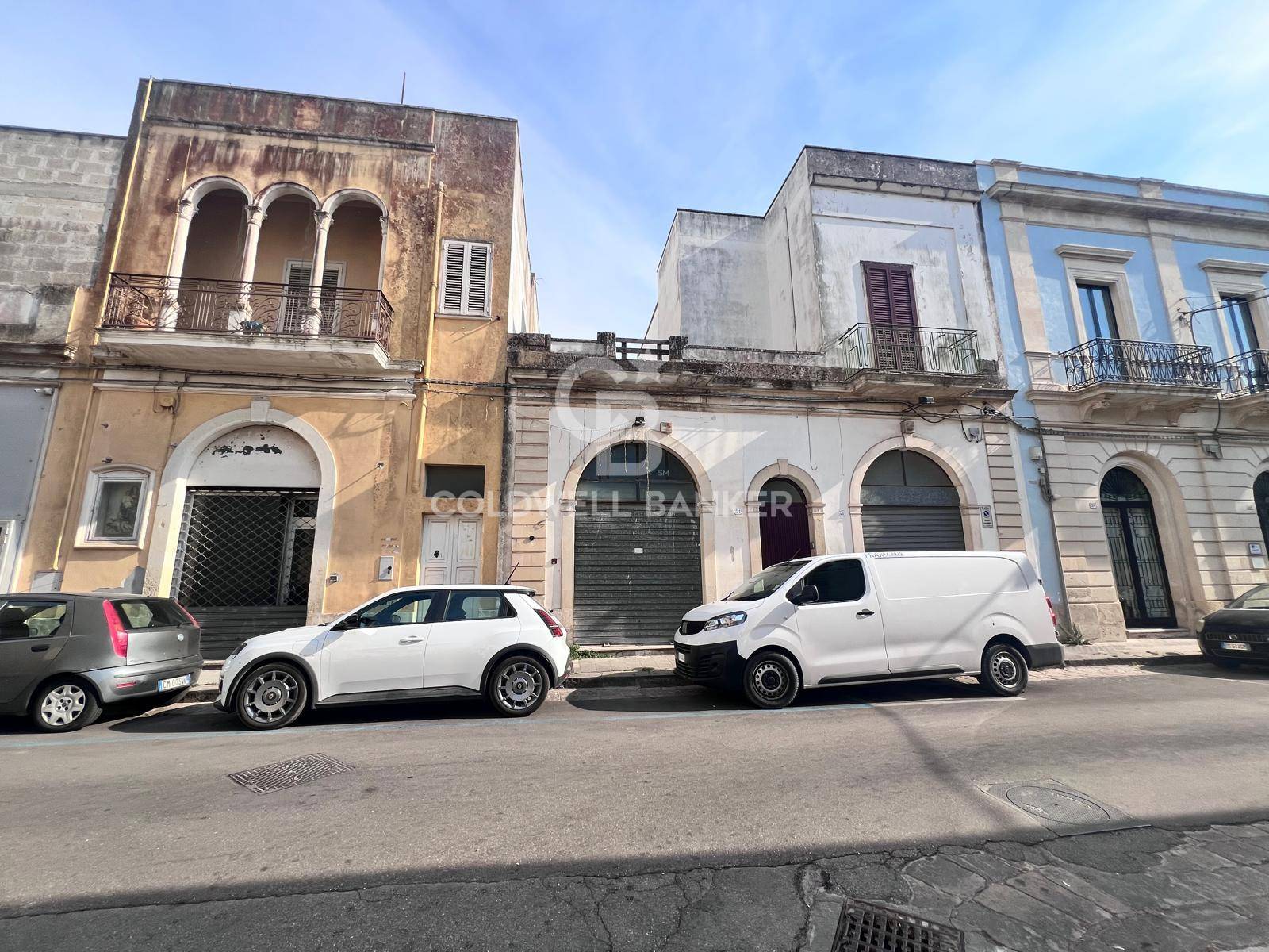 Locale commerciale in affitto a Galatina