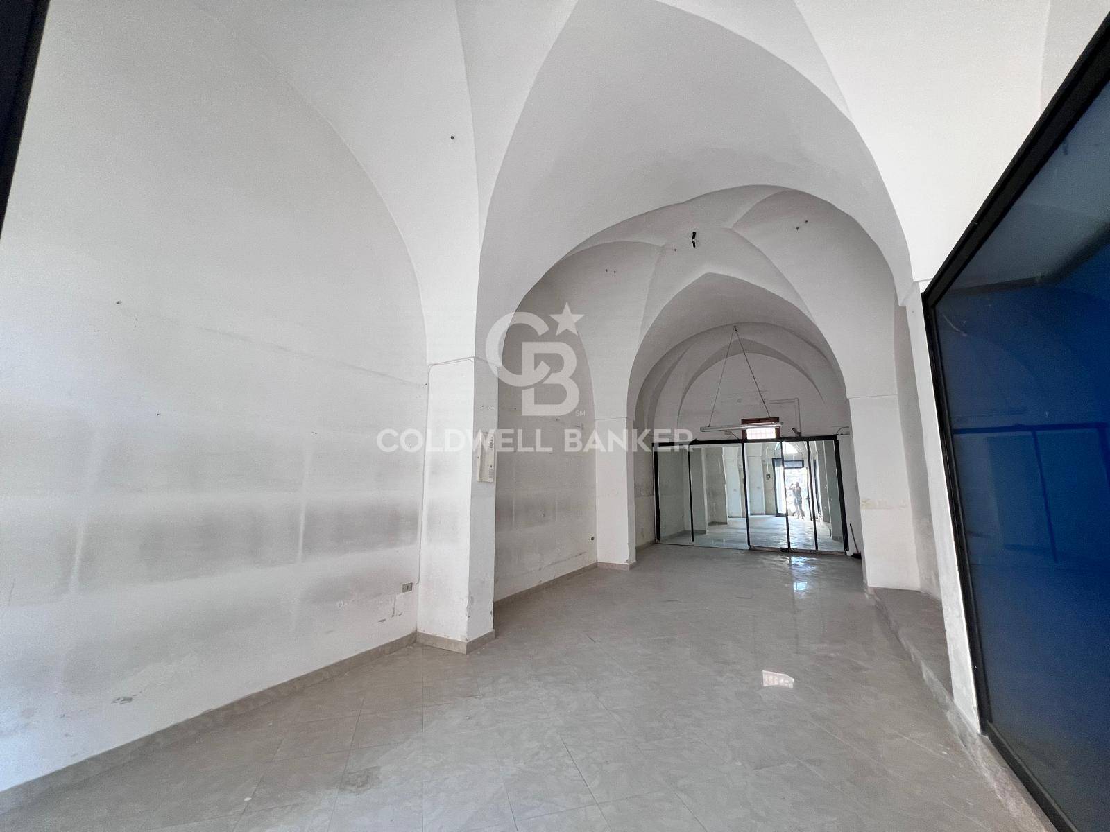 Locale commerciale in affitto a Galatina