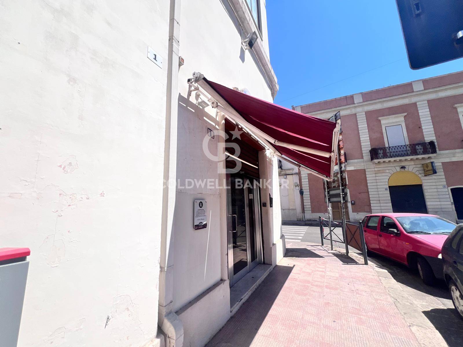 Locale commerciale in affitto a Galatina