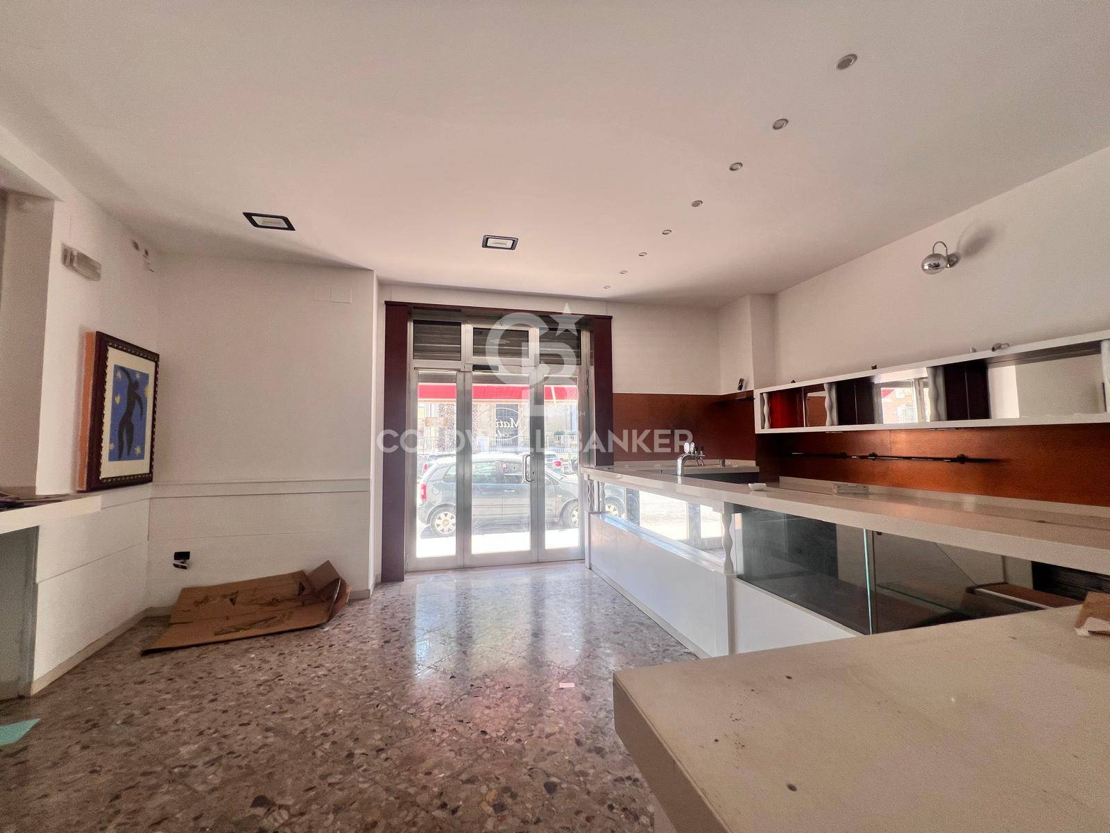 Locale commerciale in affitto a Galatina