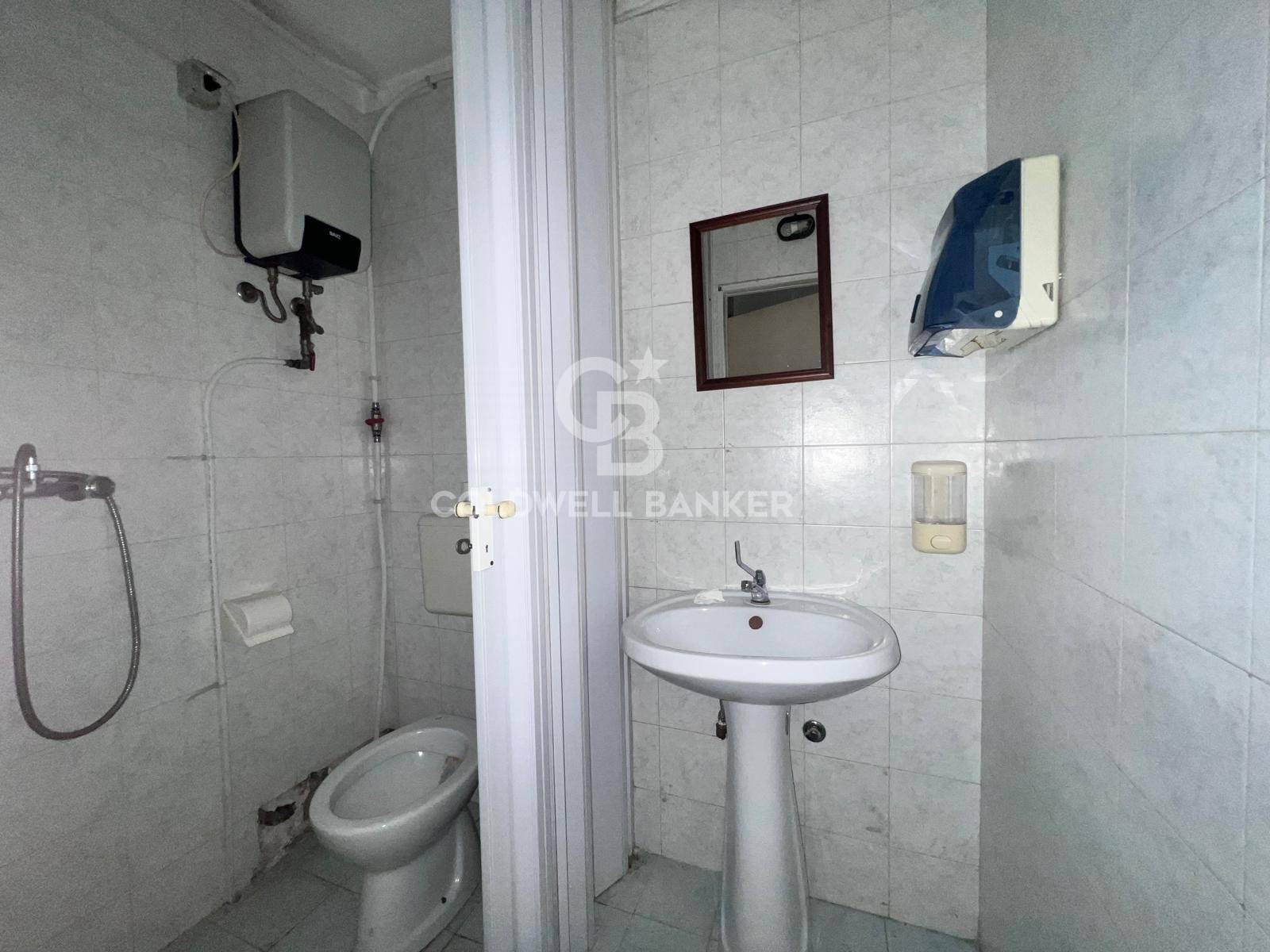 Locale commerciale in affitto a Galatina